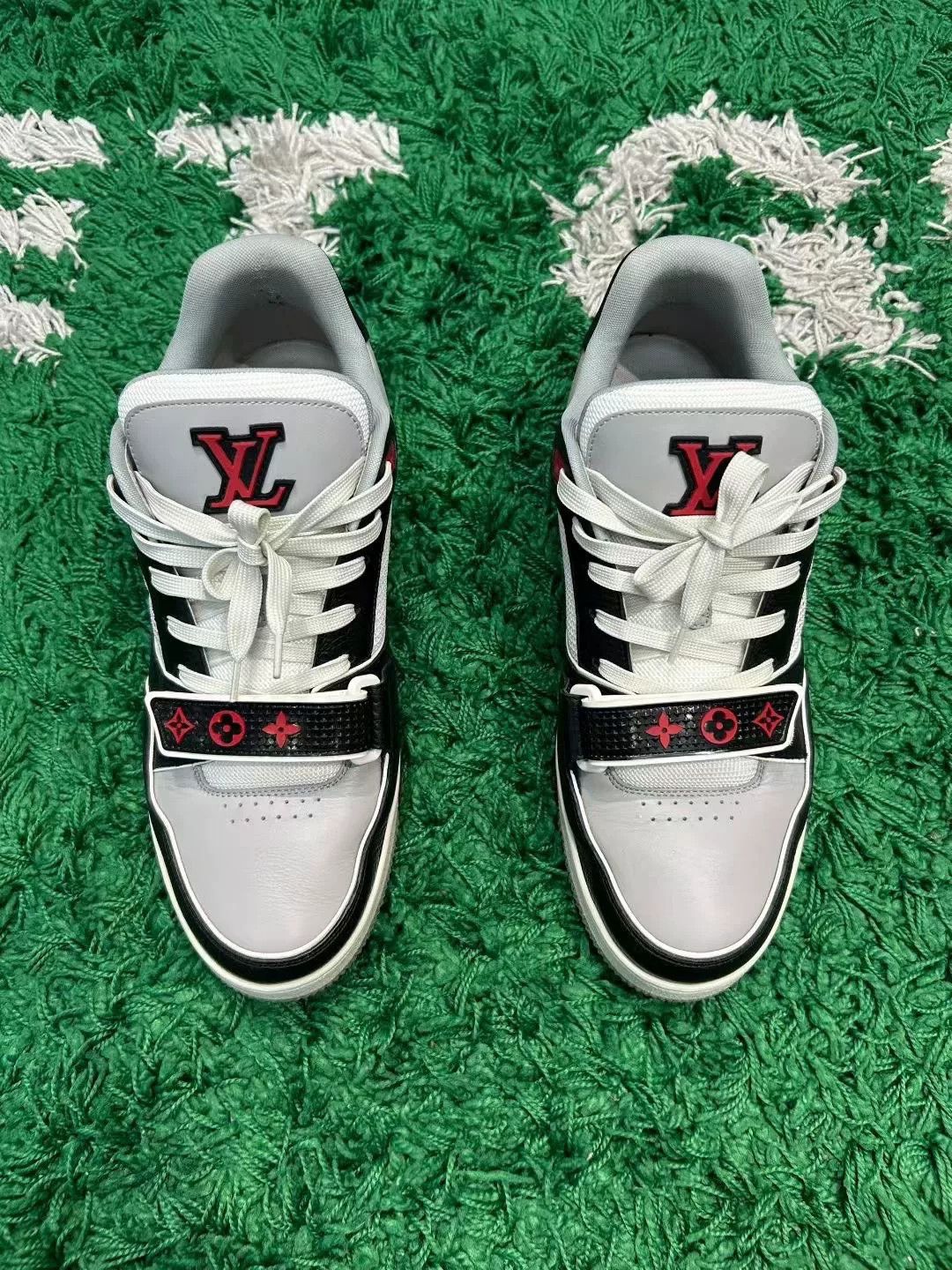 Louis Vuitton Louis Vuitton Red/Black LV Trainer Sneakers 9.5 Size US 10.5 / EU 43-44 - 2 Thumbnail