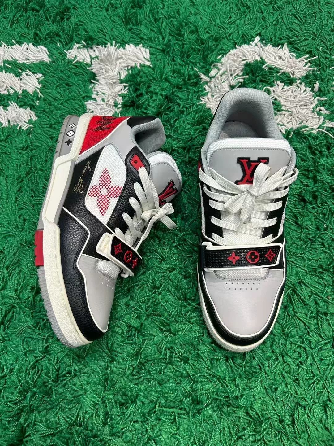Louis Vuitton Louis Vuitton Red/Black LV Trainer Sneakers 9.5 Size US 10.5 / EU 43-44 - 3 Thumbnail