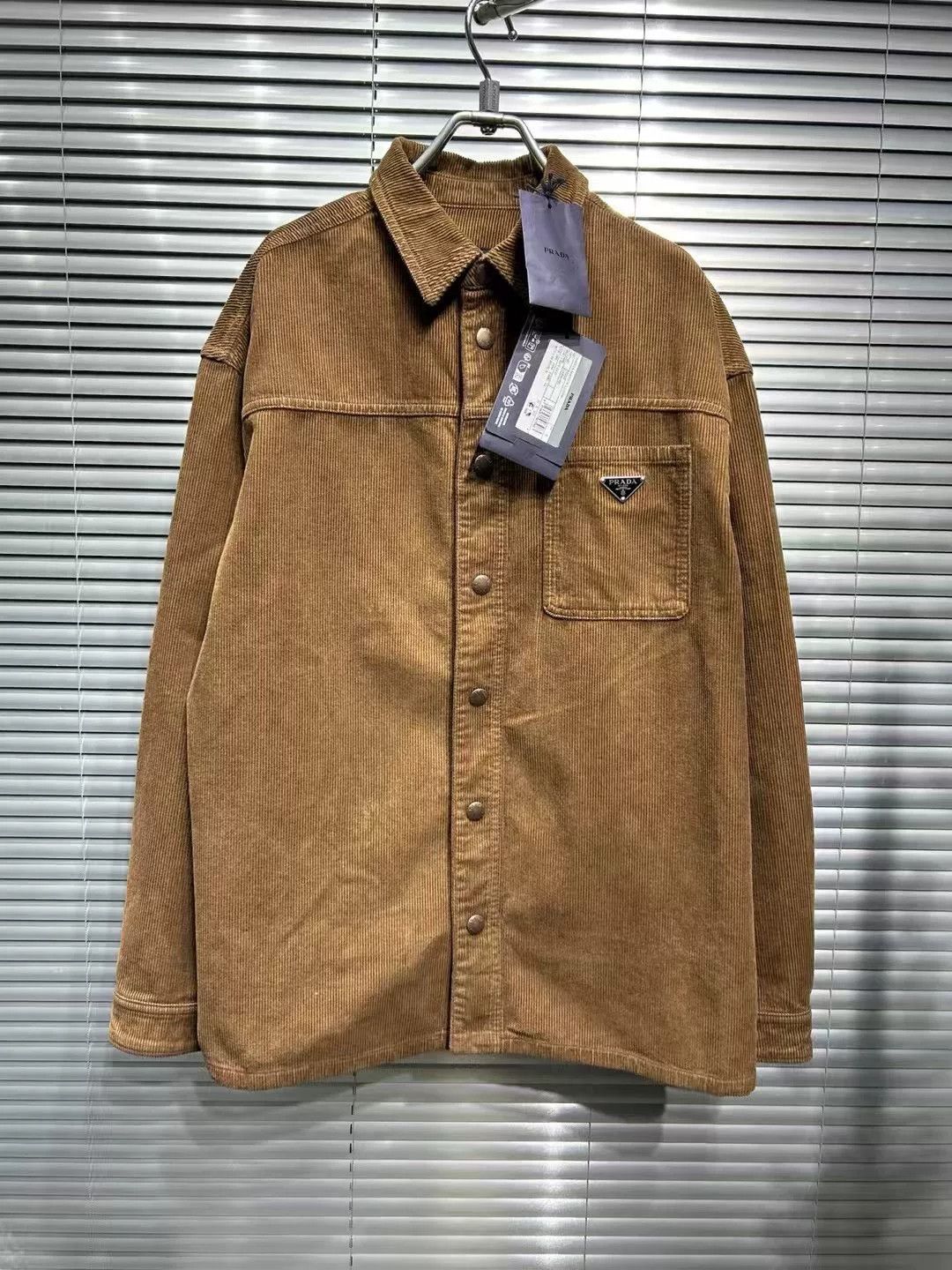 Prada Prada Logo Corduroy Shirt Jacket Size S Size US S / EU 44-46 / 1 - 2 Thumbnail