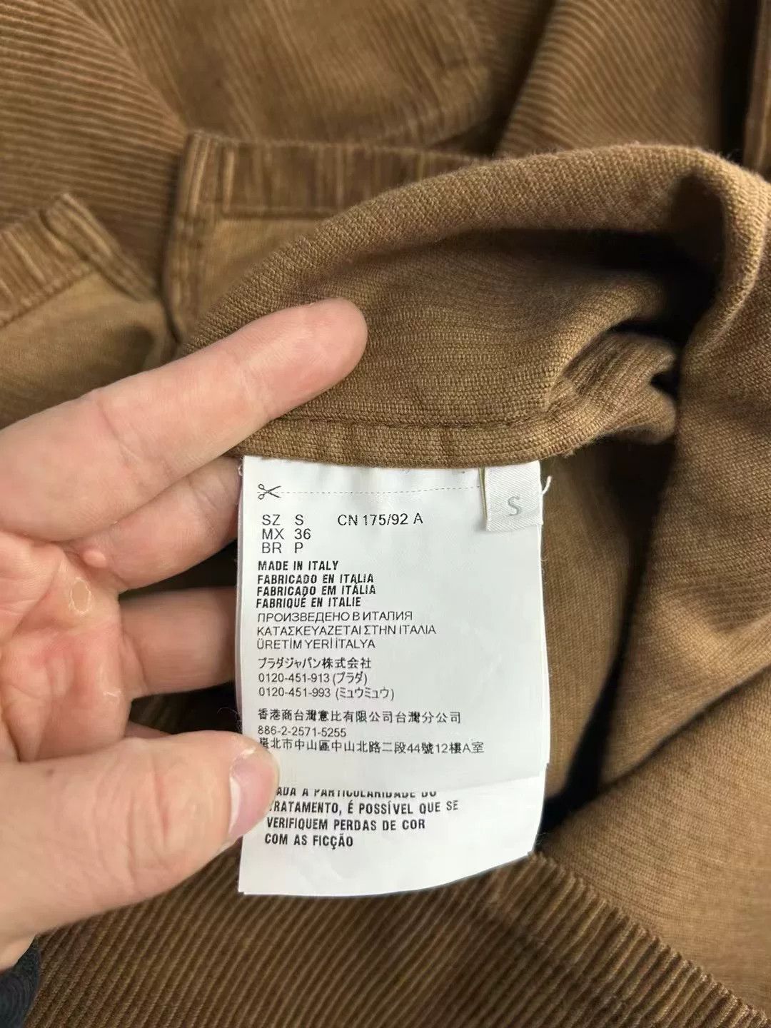 Prada Prada Logo Corduroy Shirt Jacket Size S Size US S / EU 44-46 / 1 - 5 Thumbnail