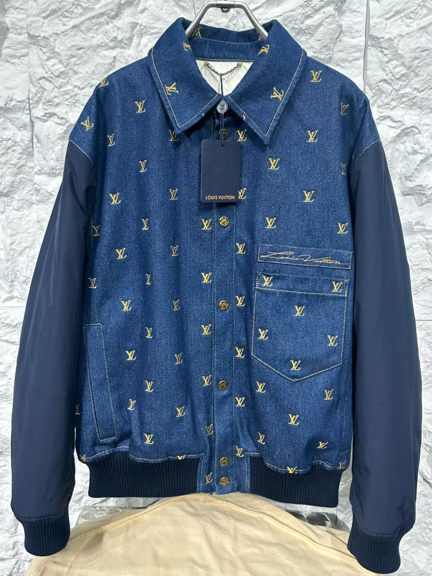 Louis Vuitton Louis Vuitton Monogram Denim Embroidery Jacket 54 Size US L / EU 52-54 / 3 - 4 Thumbnail