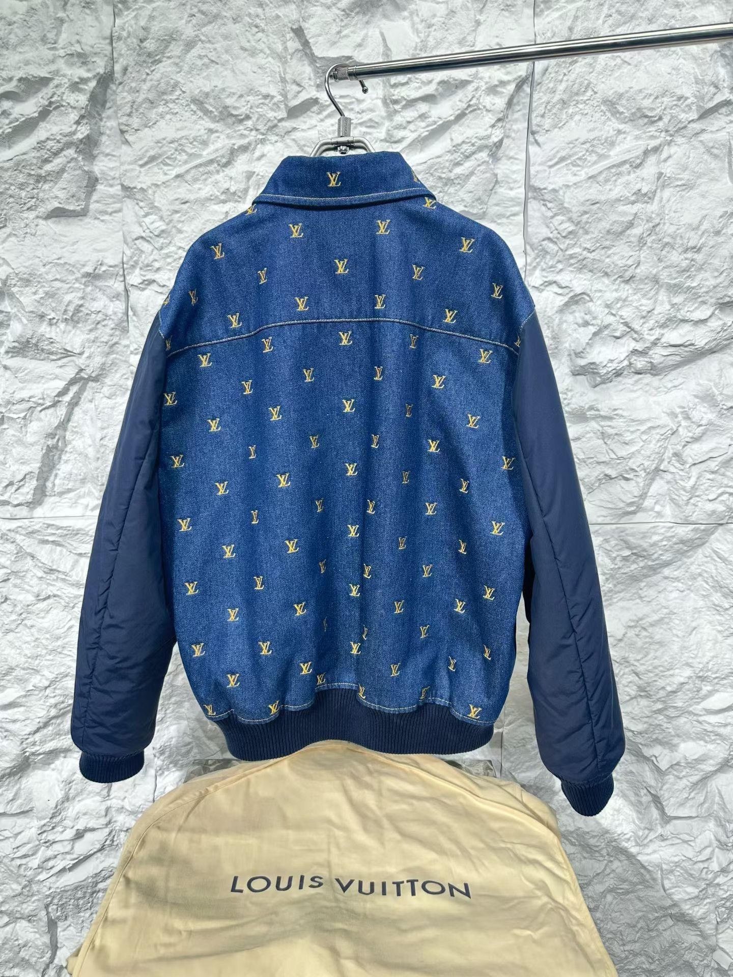 Louis Vuitton Louis Vuitton Monogram Denim Embroidery Jacket 54 Size US L / EU 52-54 / 3 - 3 Thumbnail