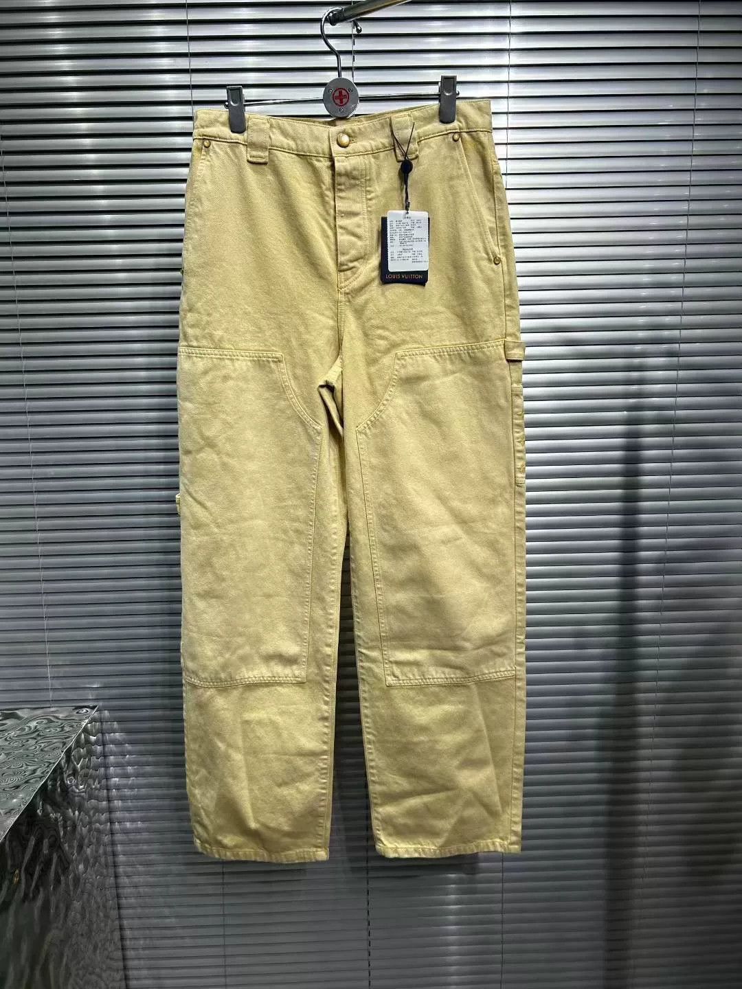 Louis Vuitton Louis Vuitton Embossed Logo Carpenter Jeans 29 Size US 29 - 2 Thumbnail
