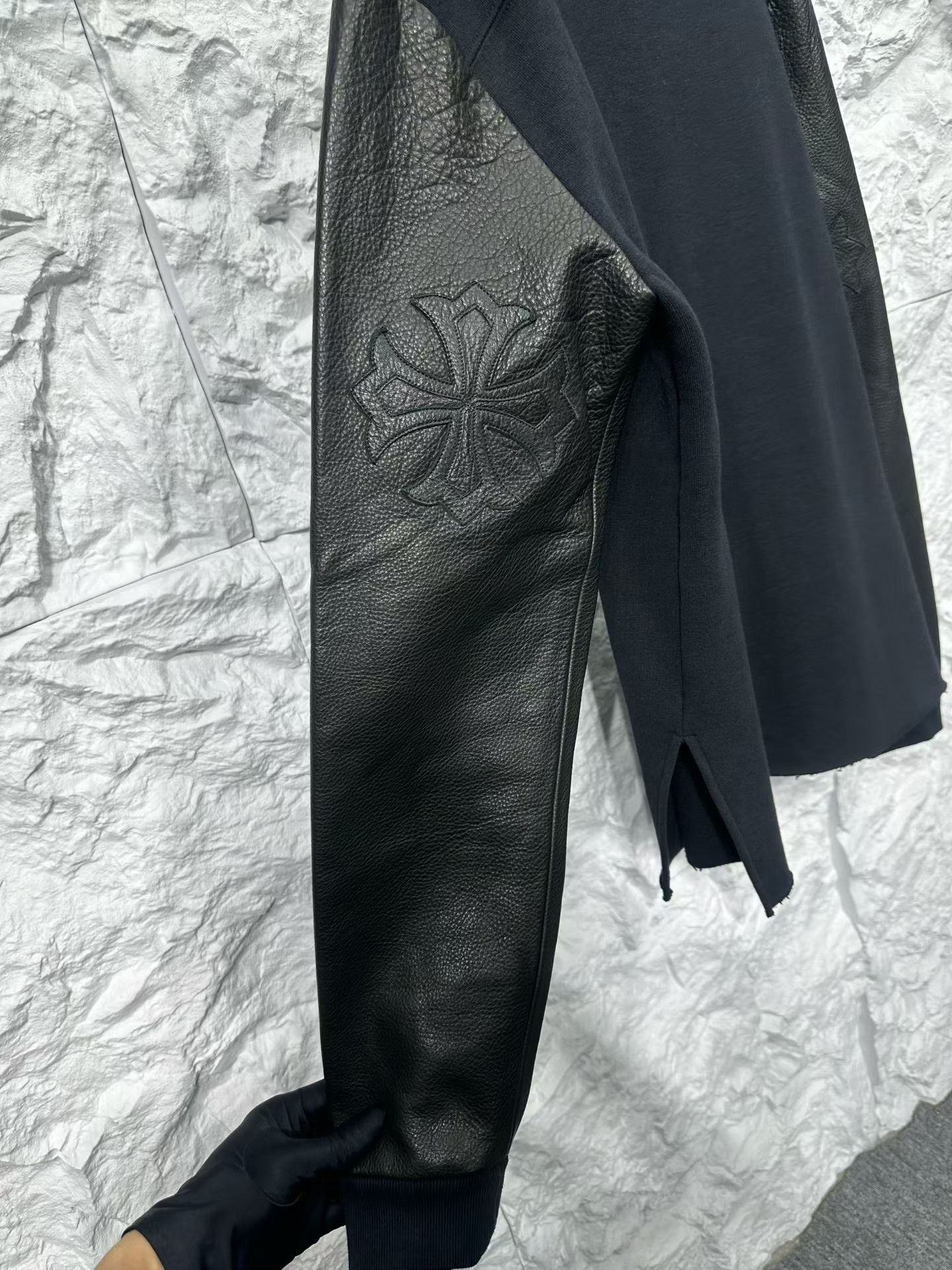 Chrome Hearts Chrome Hearts Leather Sleeve Cross Patch Sweatshirt L Size US L / EU 52-54 / 3 - 6 Thumbnail