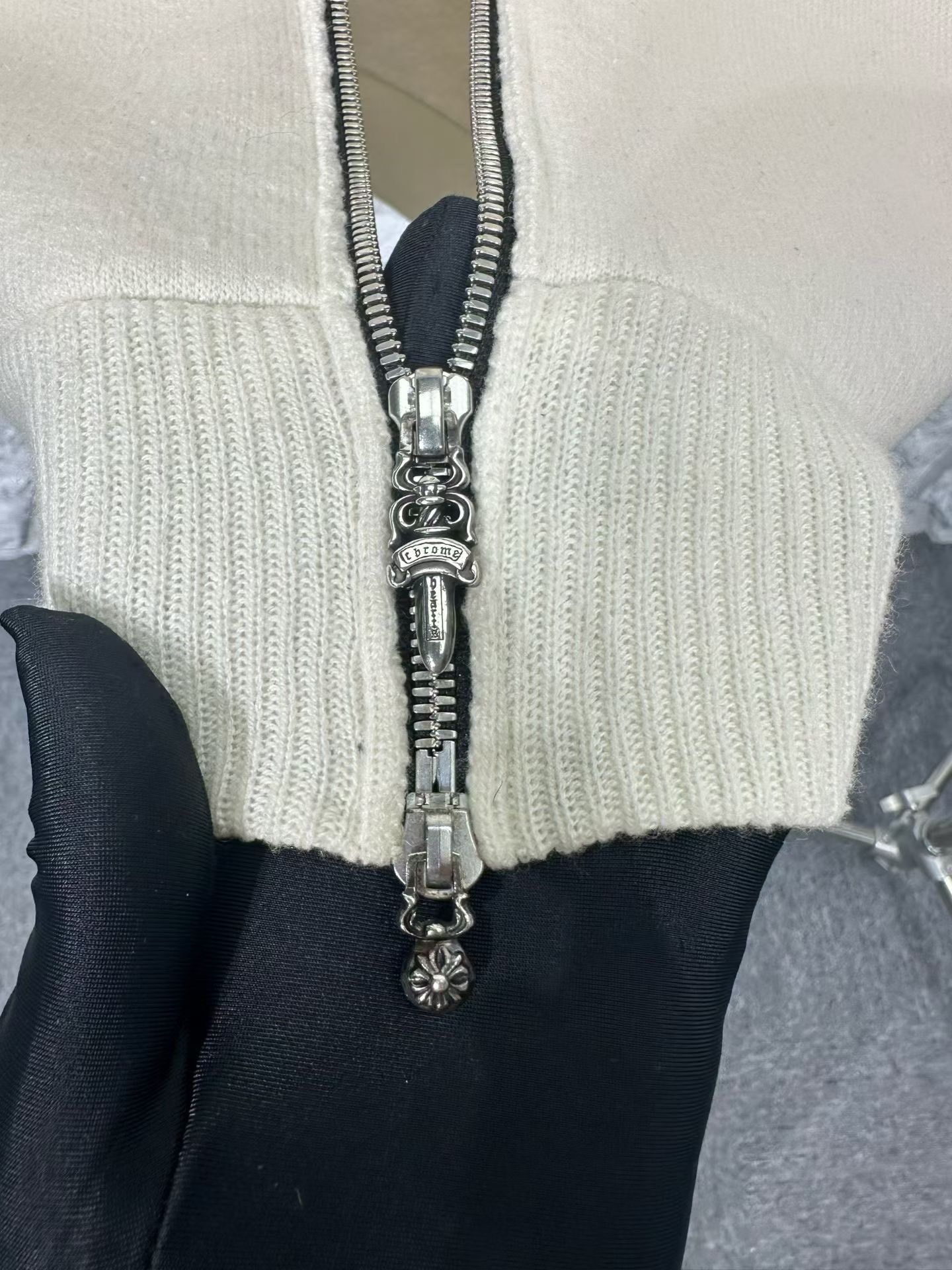 Chrome Hearts Chrome Hearts Arm Script Logo Cashmere Hoodie L Size US L / EU 52-54 / 3 - 6 Thumbnail