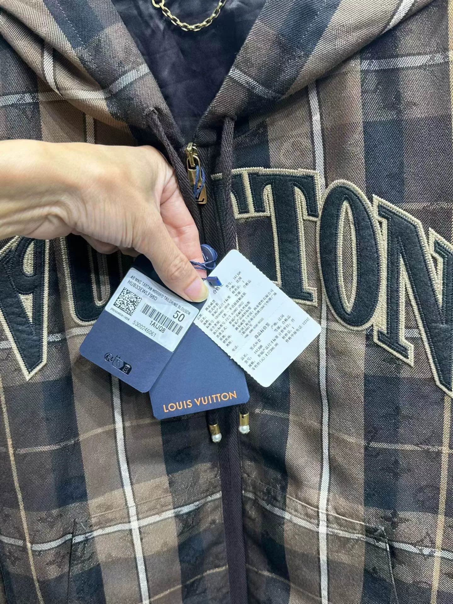 Louis Vuitton Louis Vuitton Tartan Check Hooded Blouson 50 Size US M / EU 48-50 / 2 - 4 Thumbnail