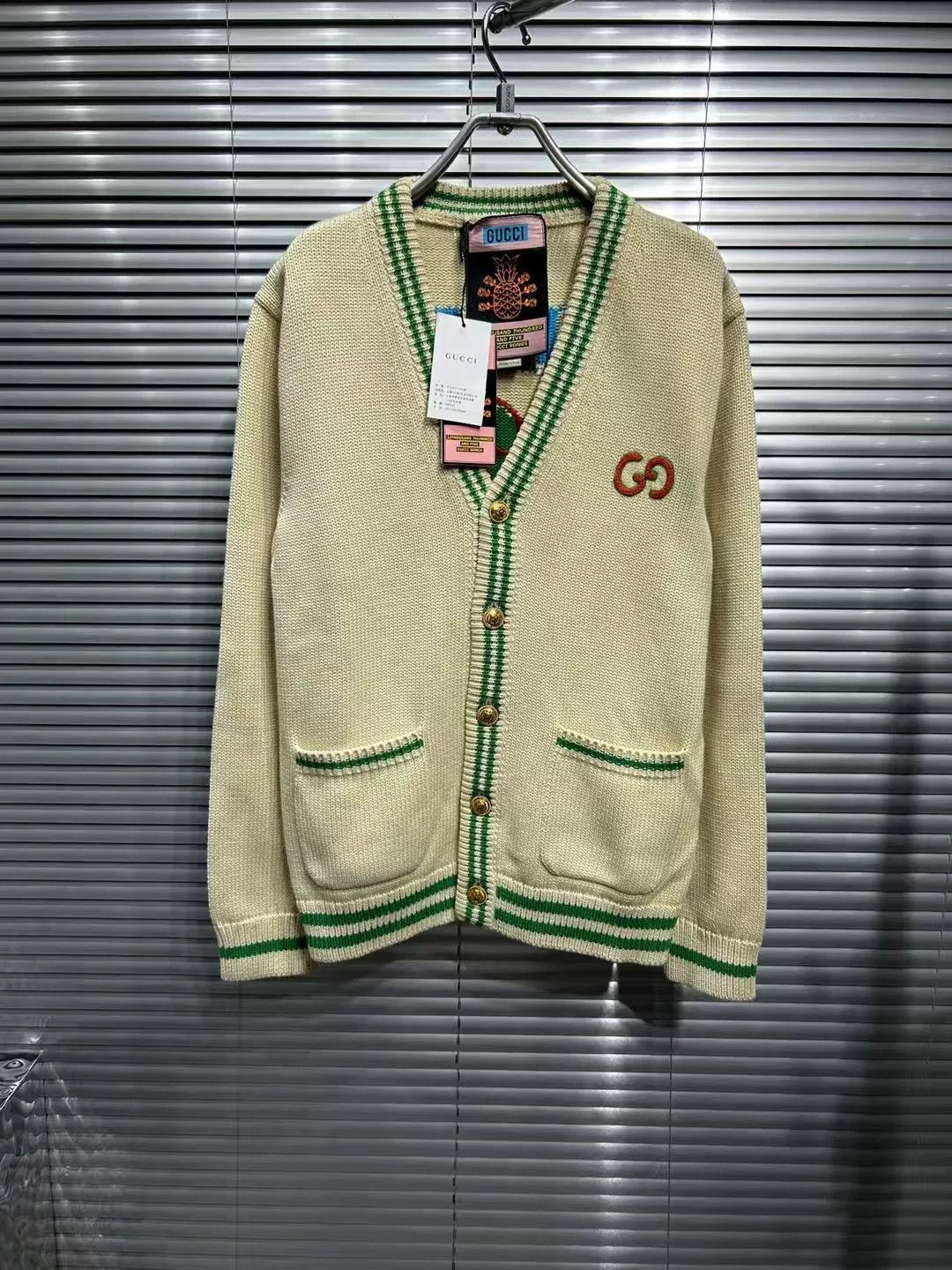 Gucci Gucci Pineapple Embroidered Knit Cardigan S Size US S / EU 44-46 / 1 - 2 Thumbnail