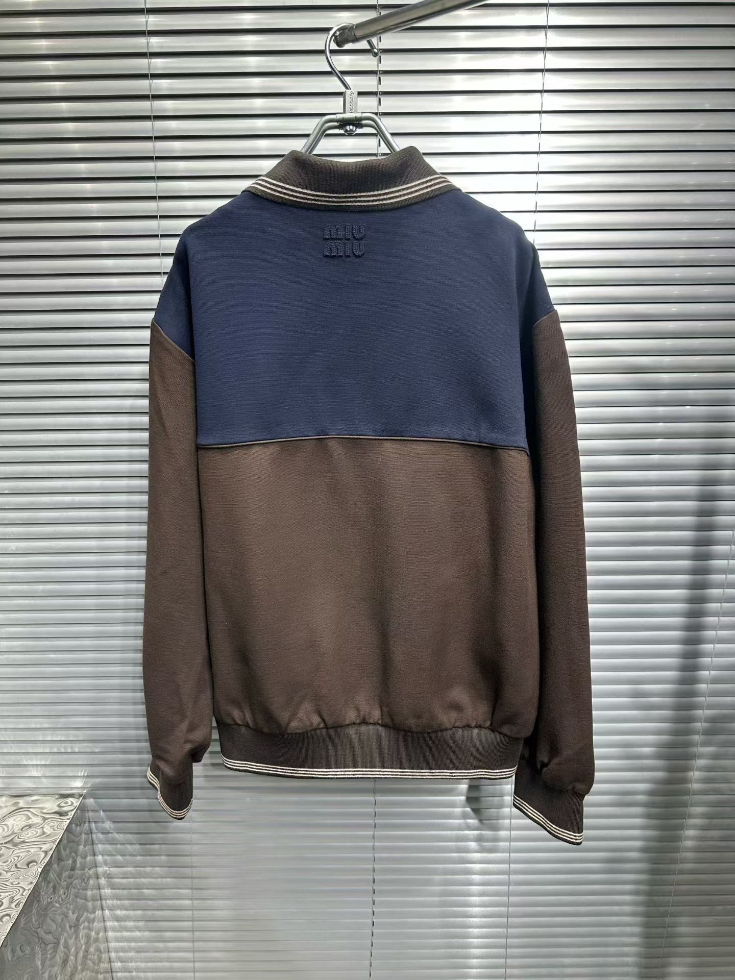 Miu Miu Miu Miu Asymmetric Zip Color Block Sweatshirt XS Size XS / US 0-2 / IT 36-38 - 3 Thumbnail