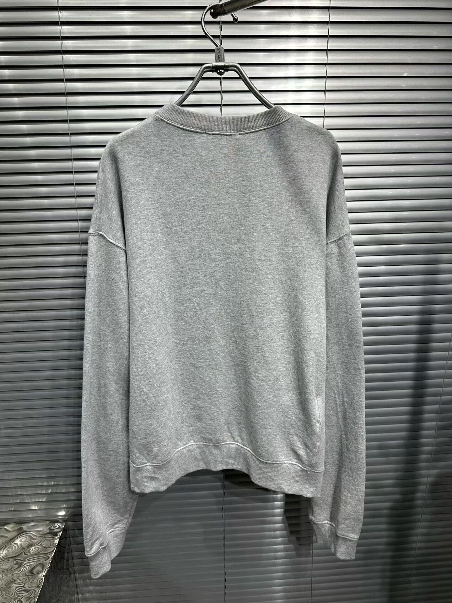Miu Miu Miu Miu Embroidered Logo Sweatshirt XS Size XS / US 0-2 / IT 36-38 - 3 Thumbnail