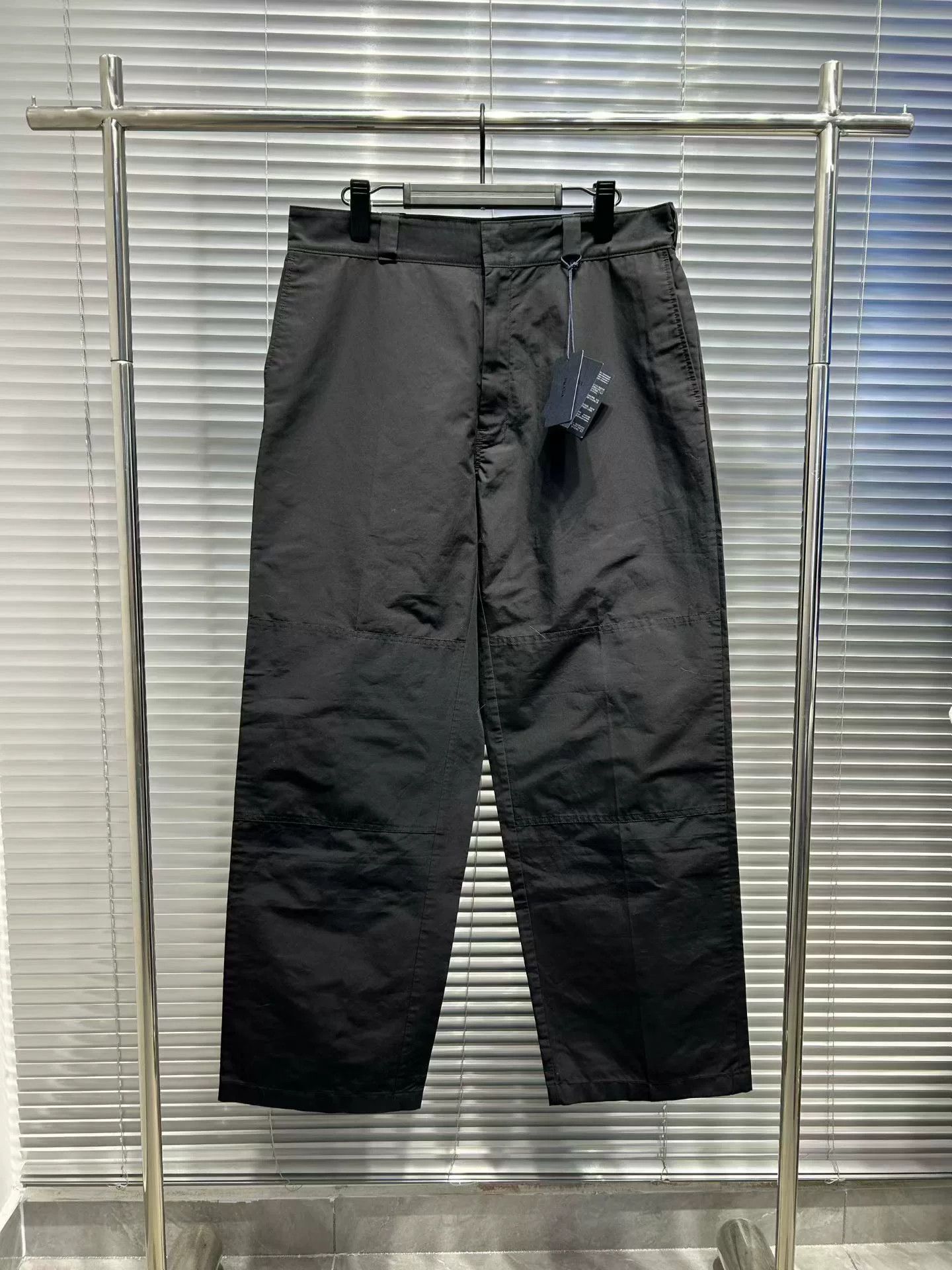 Prada Prada Triangle Logo Casual Pants EU 48 Size US 32 / EU 48 - 2 Thumbnail
