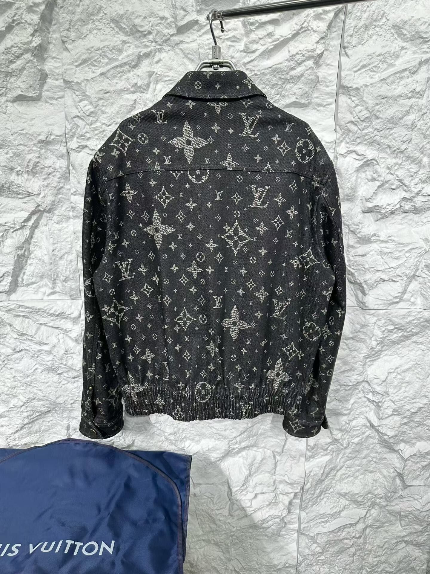 Louis Vuitton Louis Vuitton Monogram Denim Zip Jacket 46 Size US S / EU 44-46 / 1 - 3 Thumbnail
