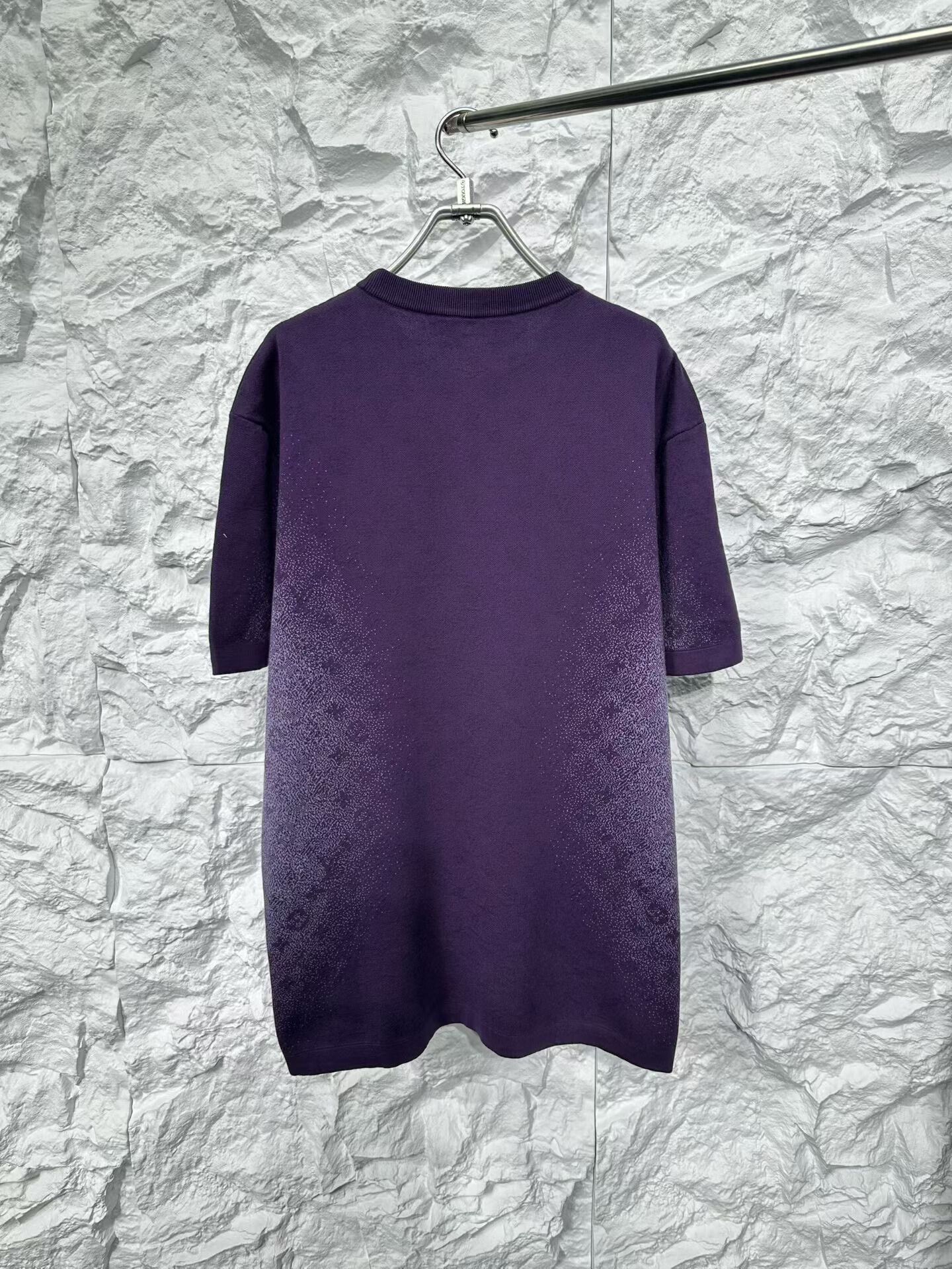 Louis Vuitton Louis Vuitton Monogram Gradient Knit T-Shirt L Size US L / EU 52-54 / 3 - 3 Thumbnail