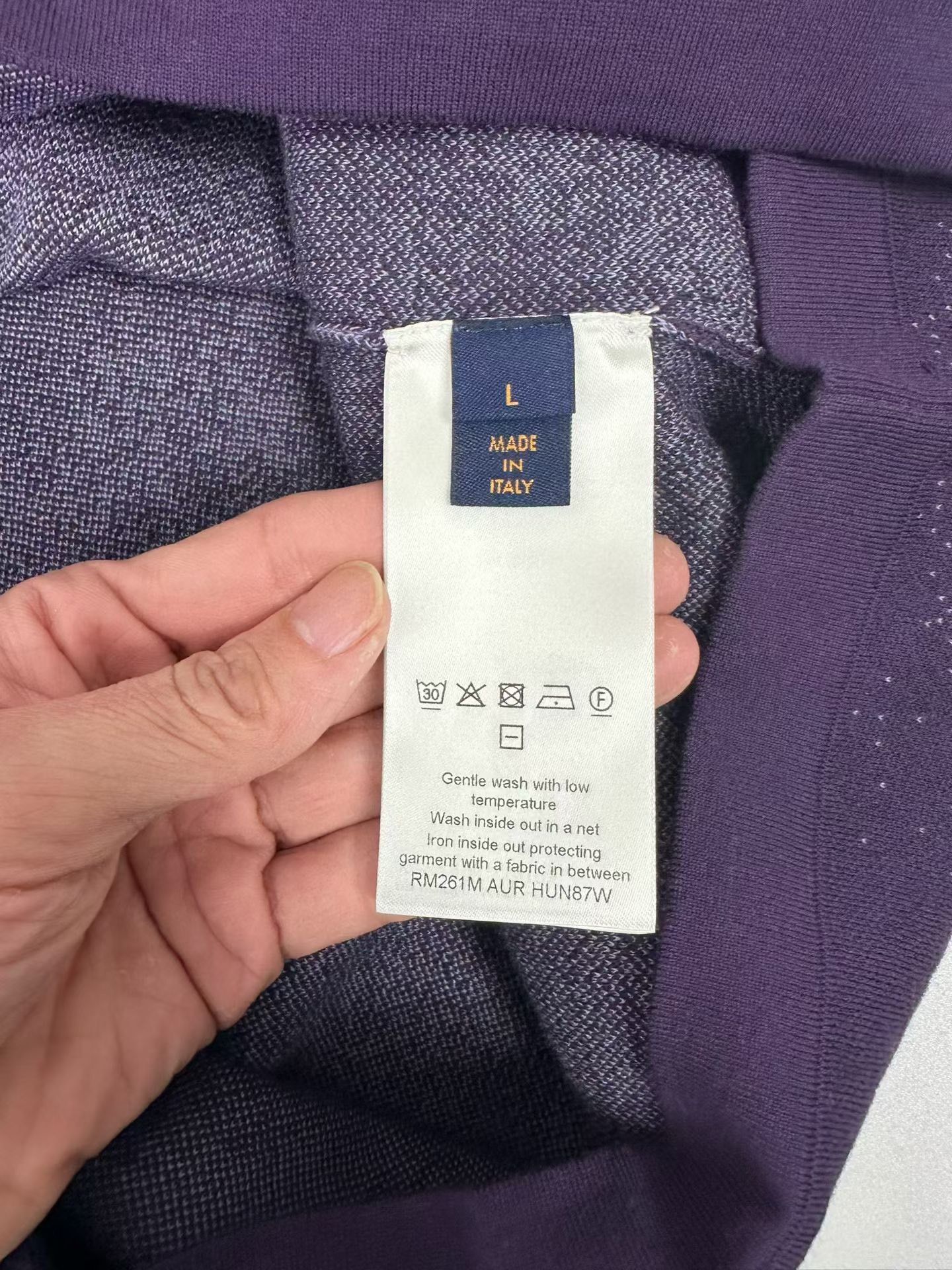 Louis Vuitton Louis Vuitton Monogram Gradient Knit T-Shirt L Size US L / EU 52-54 / 3 - 5 Thumbnail