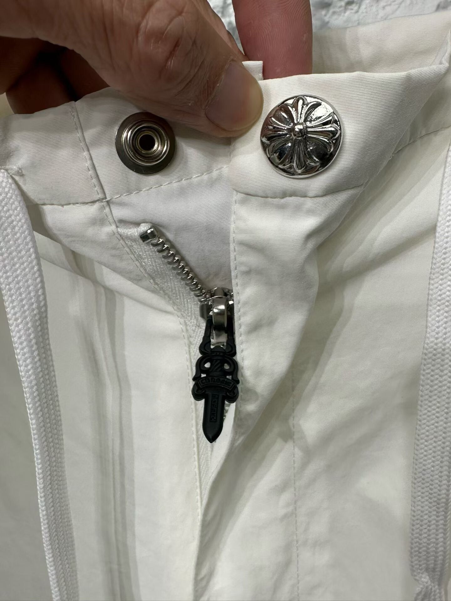 Chrome Hearts Chrome Hearts 3M Reflective Parachute Pants OS Size US 34 / EU 50 - 5 Thumbnail