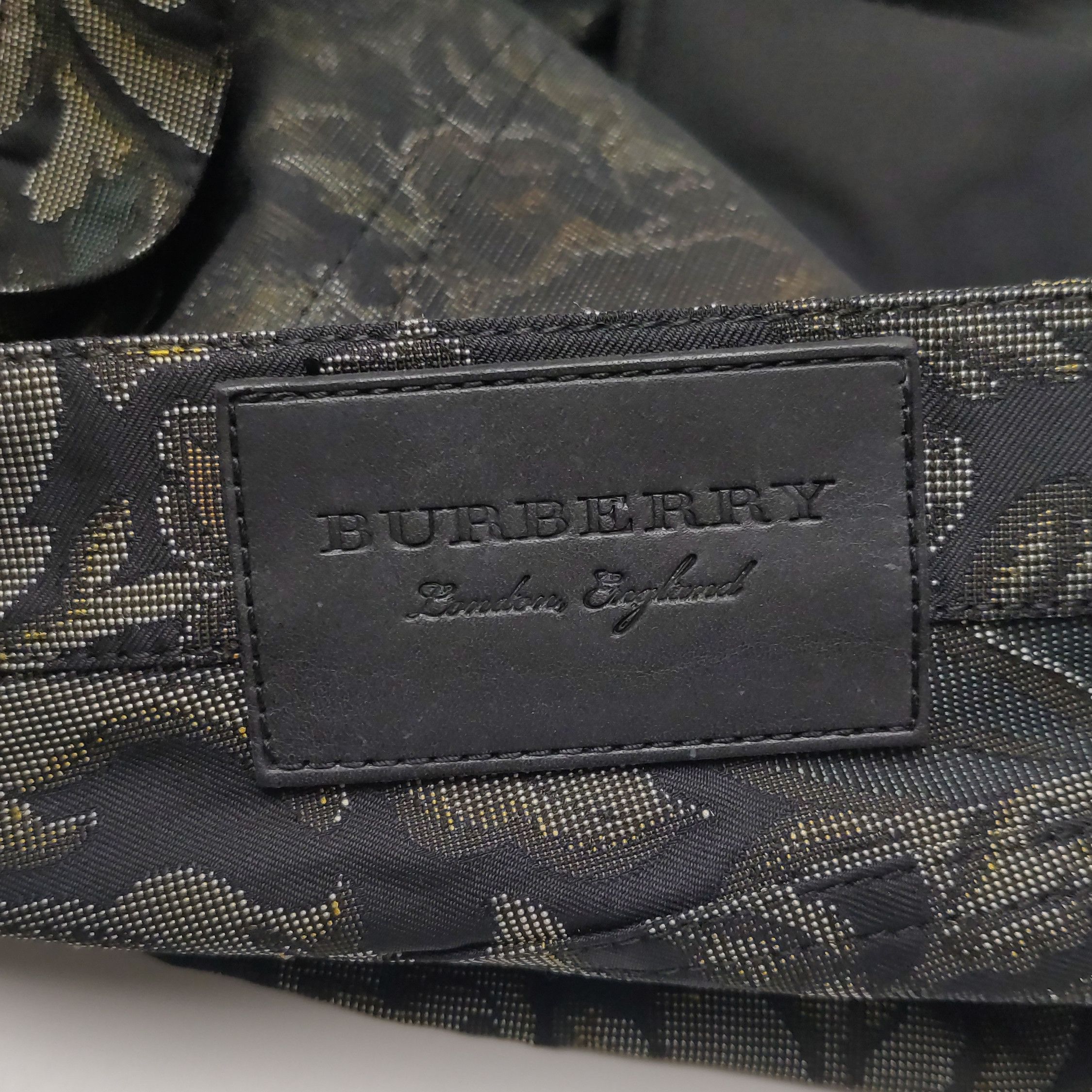 Burberry Burberry Men 32 Casual Pants Size US 32 / EU 48 - 9 Thumbnail