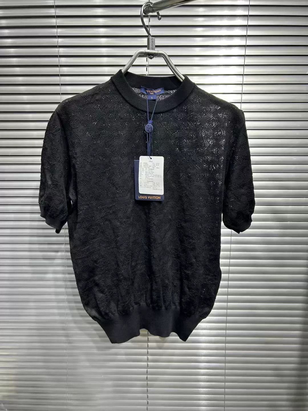 Louis Vuitton Louis Vuitton Perforated Monogram Knit Sweater Size S Size S / US 4 / IT 40 - 2 Thumbnail