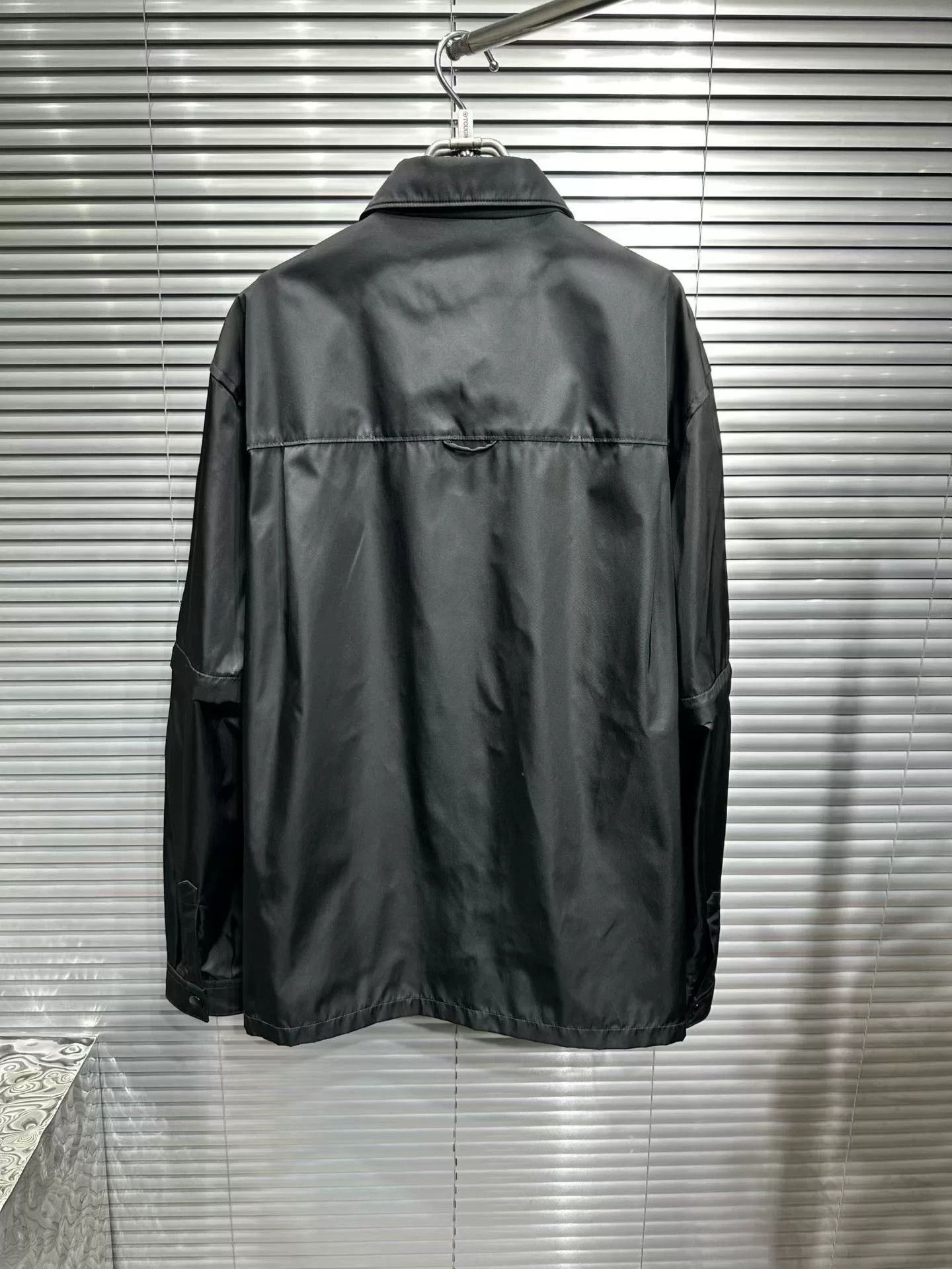 Prada Prada Re-Nylon Detachable Sleeve Shirt XL Size US XL / EU 56 / 4 - 3 Thumbnail