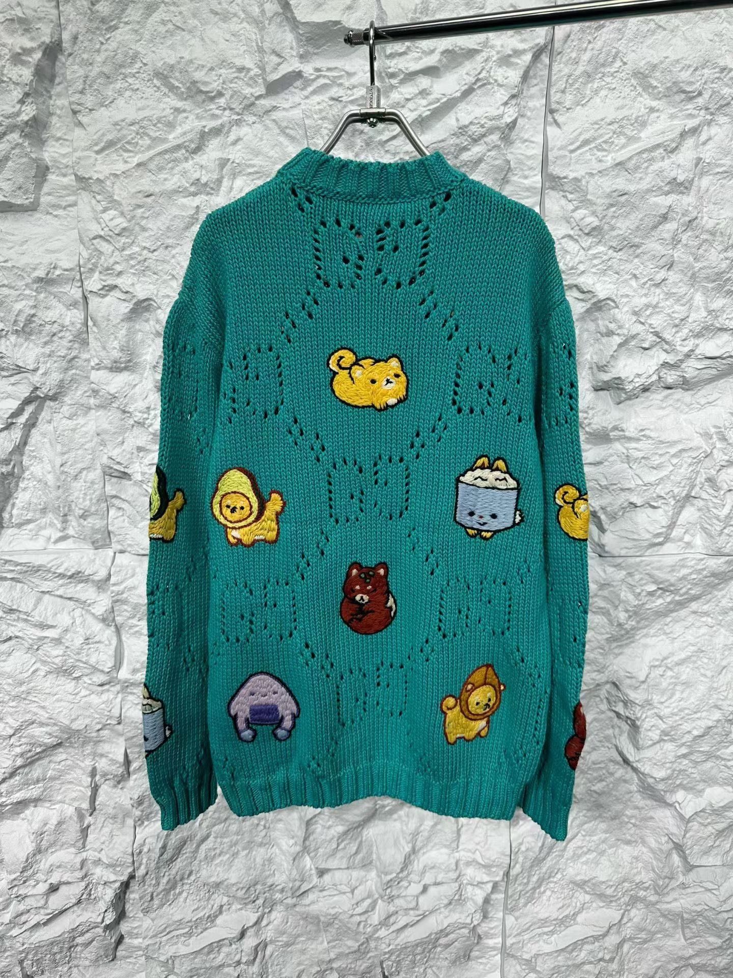 Gucci Gucci Character Embroidered Aqua Knit Sweater S Size US S / EU 44-46 / 1 - 3 Thumbnail