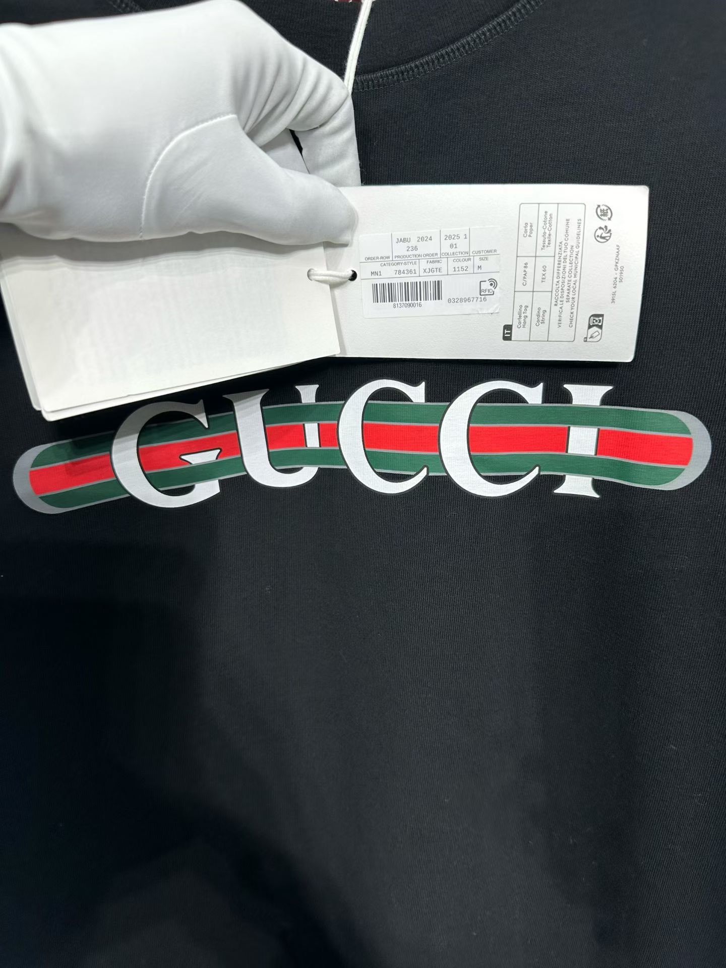 Gucci Gucci Web Stripe Logo T-Shirt M Size US M / EU 48-50 / 2 - 4 Thumbnail