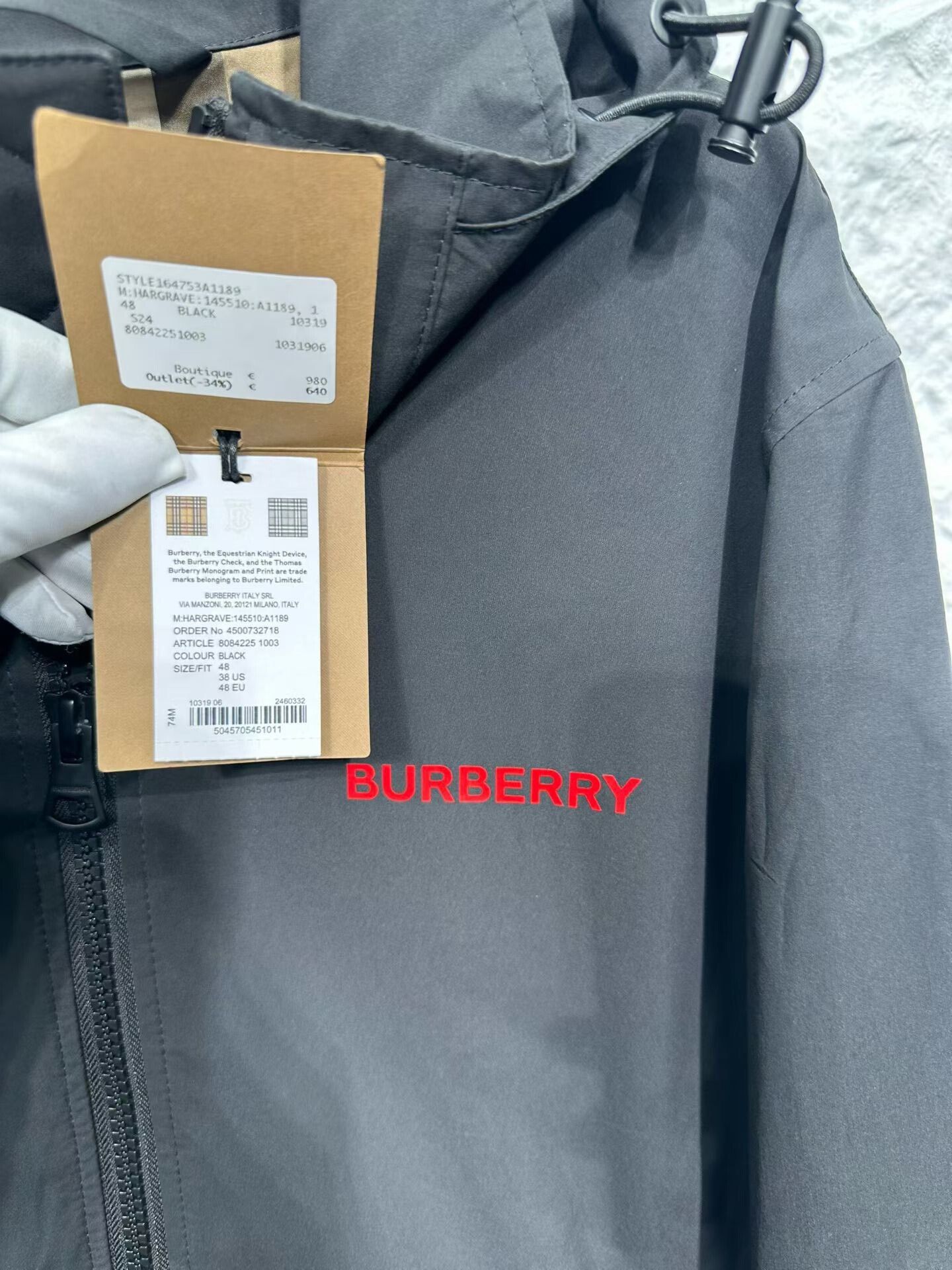 Burberry Burberry Red Logo Hooded Light Jacket Size 54 Size US L / EU 52-54 / 3 - 4 Thumbnail