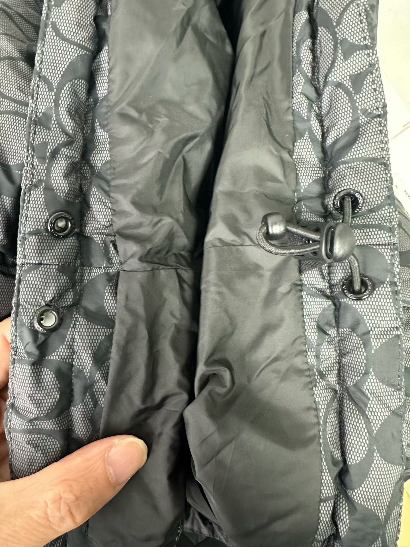 Coach Coach Signature Print Puffer Jacket Size XXL Size US XXL / EU 58 / 5 - 6 Thumbnail
