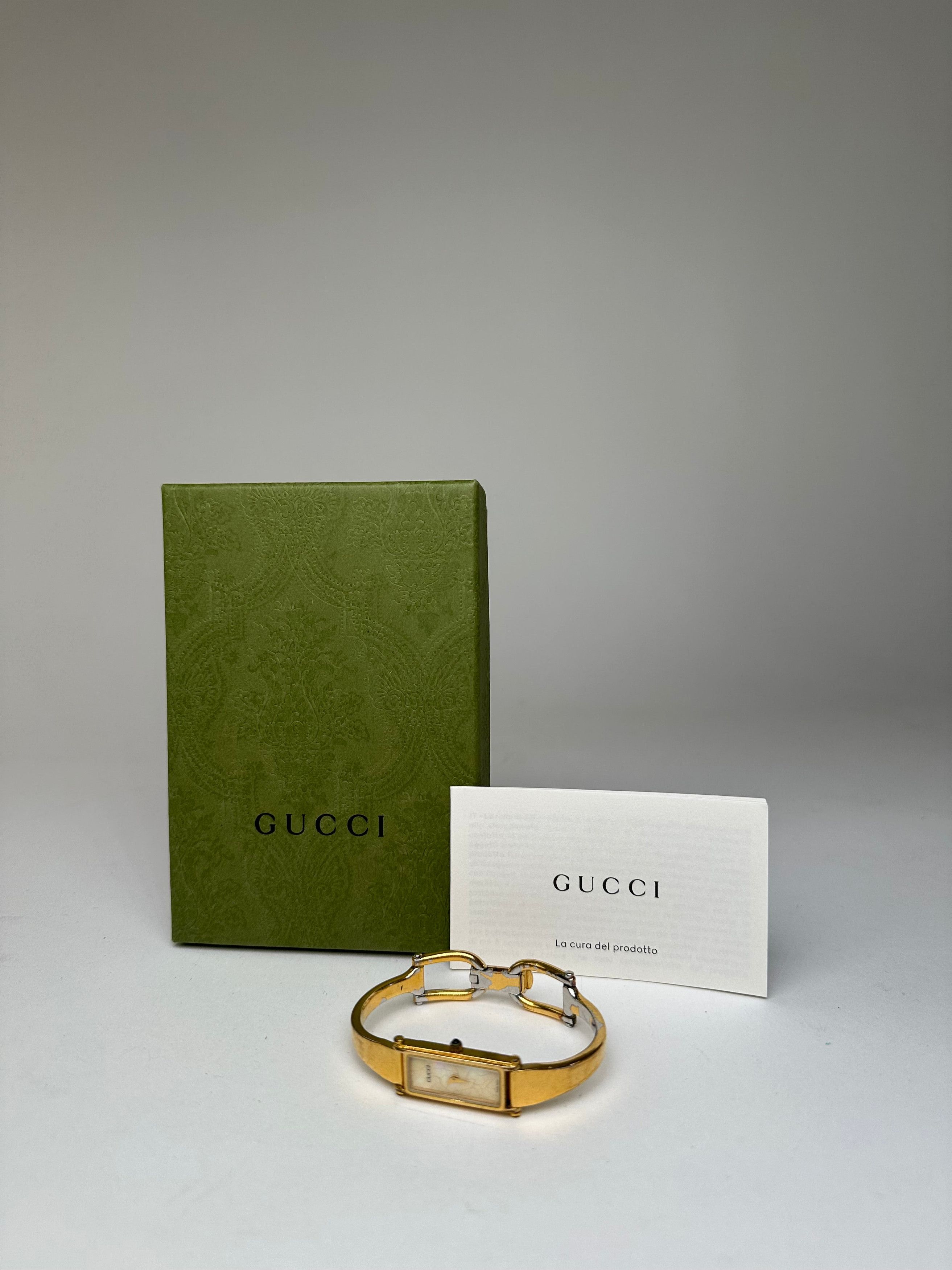 Gucci Vintage Gold-Tone Bangle Ladies Watch Model 1500L Size ONE SIZE - 11 Thumbnail