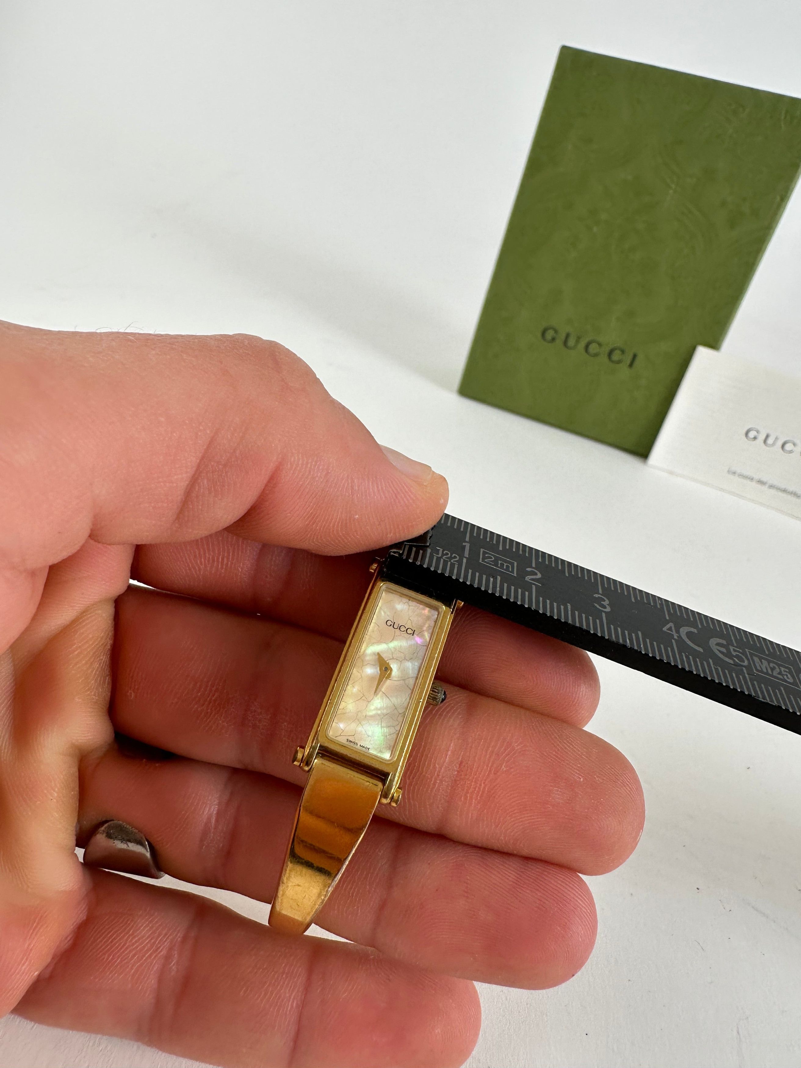 Gucci Vintage Gold-Tone Bangle Ladies Watch Model 1500L Size ONE SIZE - 10 Thumbnail