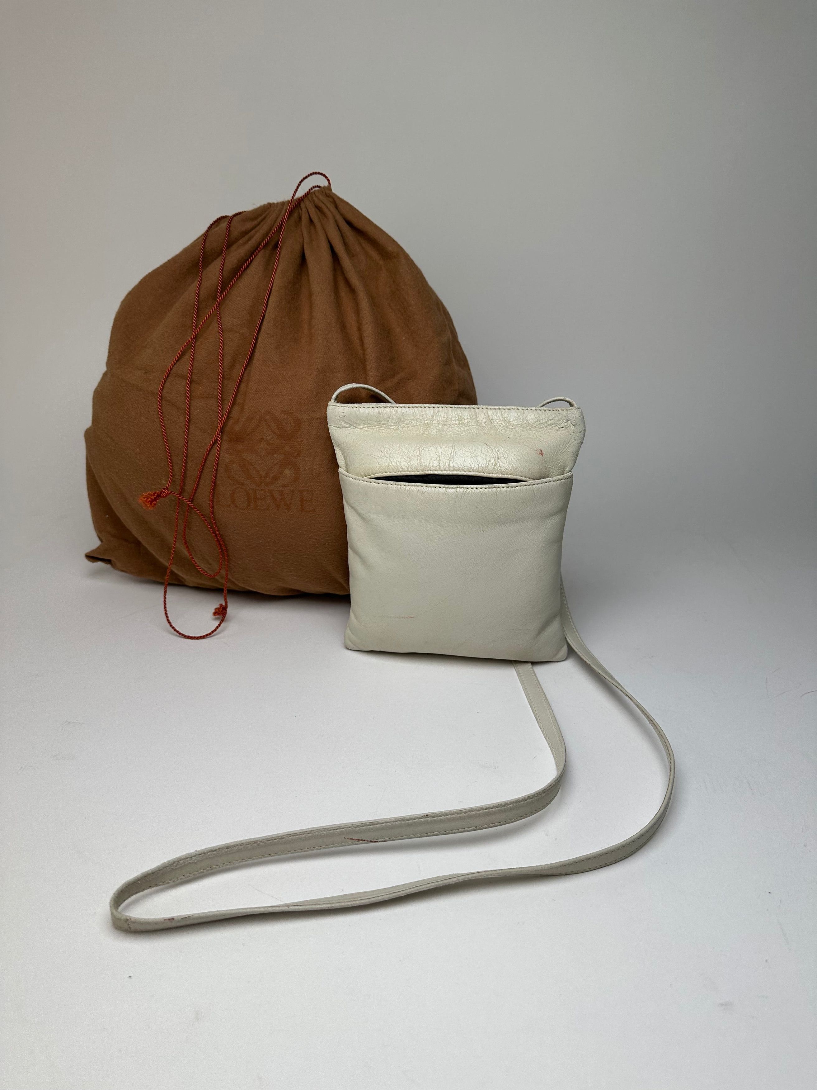 Loewe Vintage Mini Crossbody Bag Leather Cream Size ONE SIZE - 13 Thumbnail