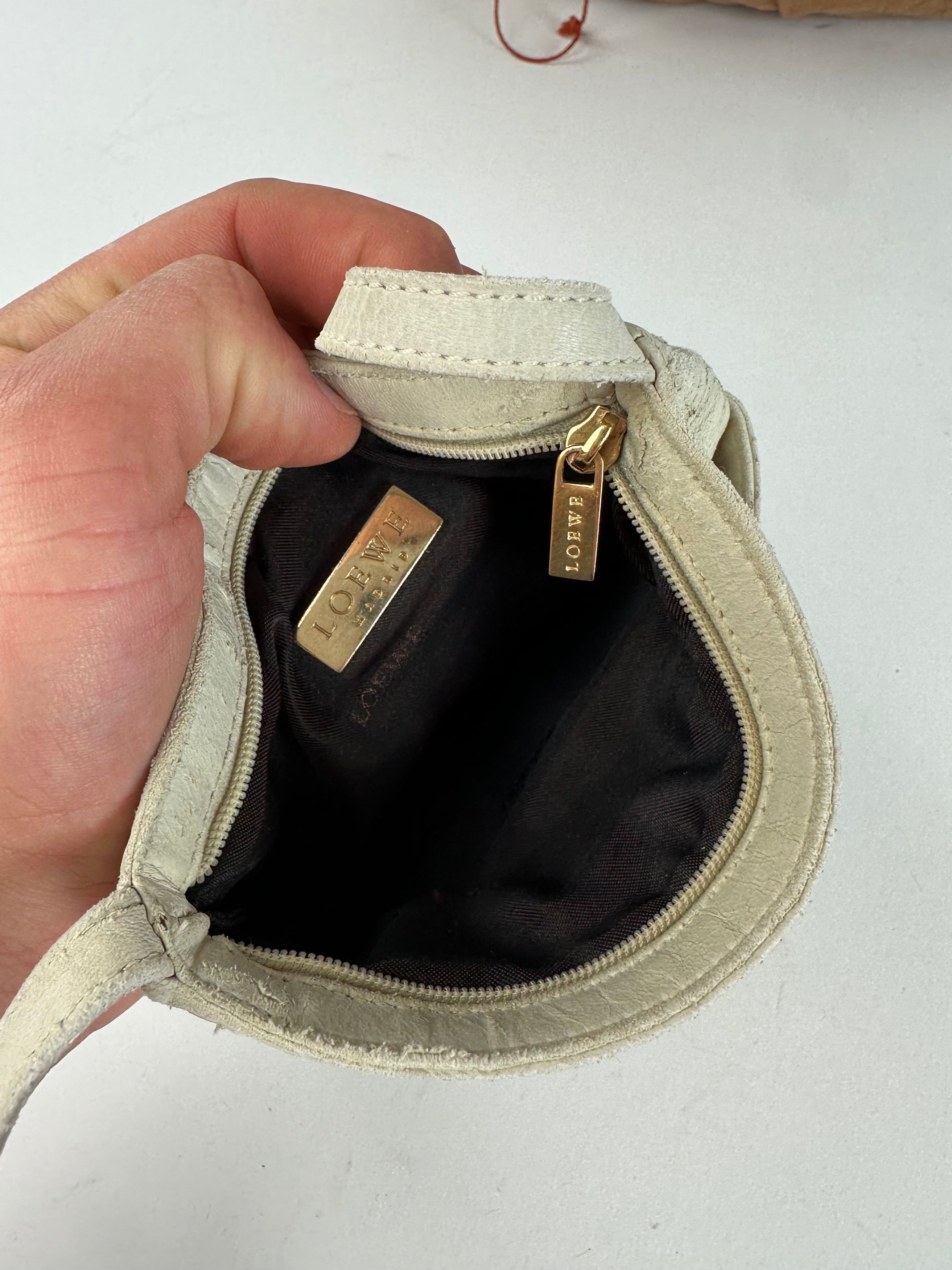 Loewe Vintage Mini Crossbody Bag Leather Cream Size ONE SIZE - 3 Thumbnail