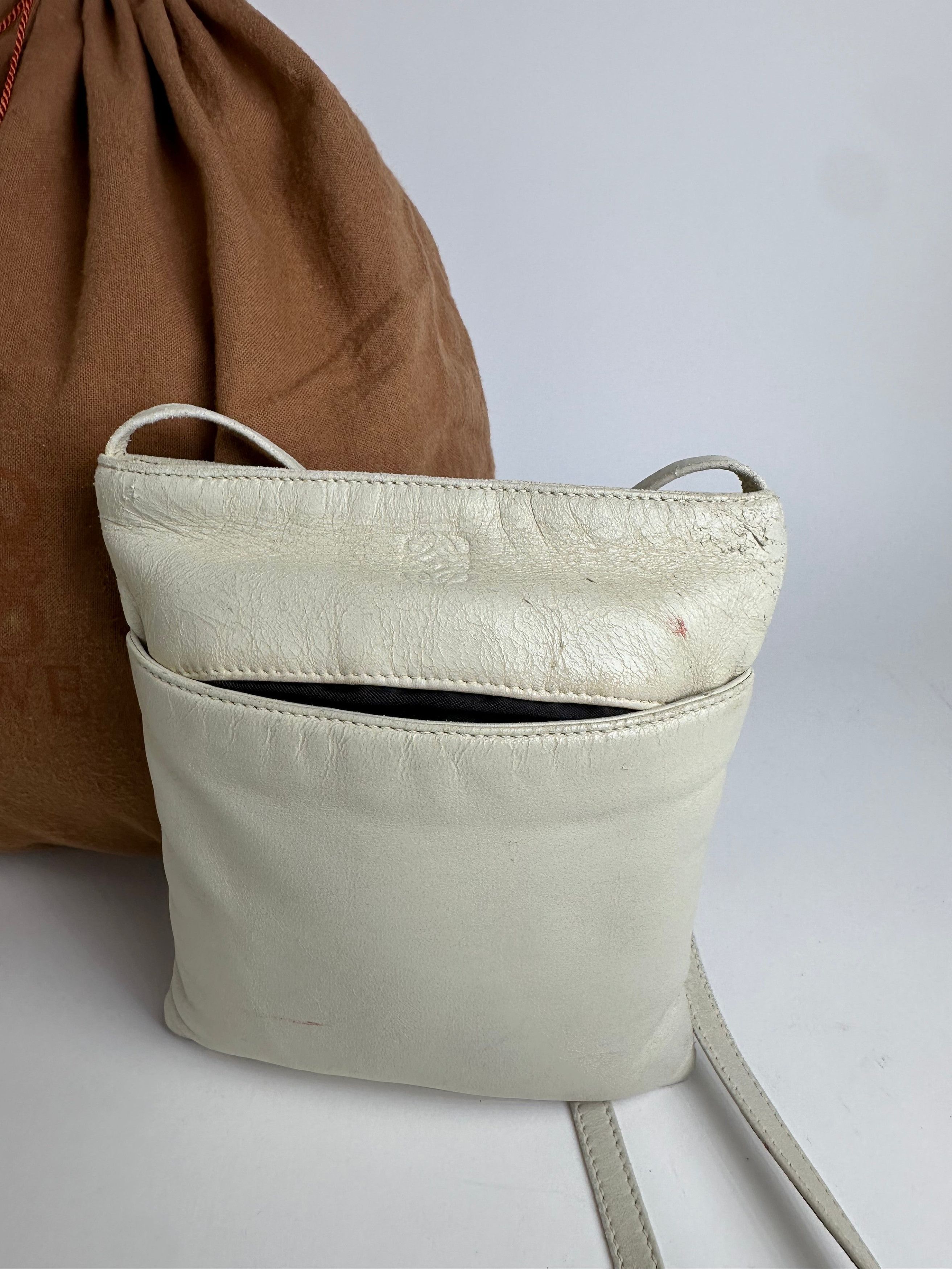 Loewe Vintage Mini Crossbody Bag Leather Cream Size ONE SIZE - 7 Thumbnail