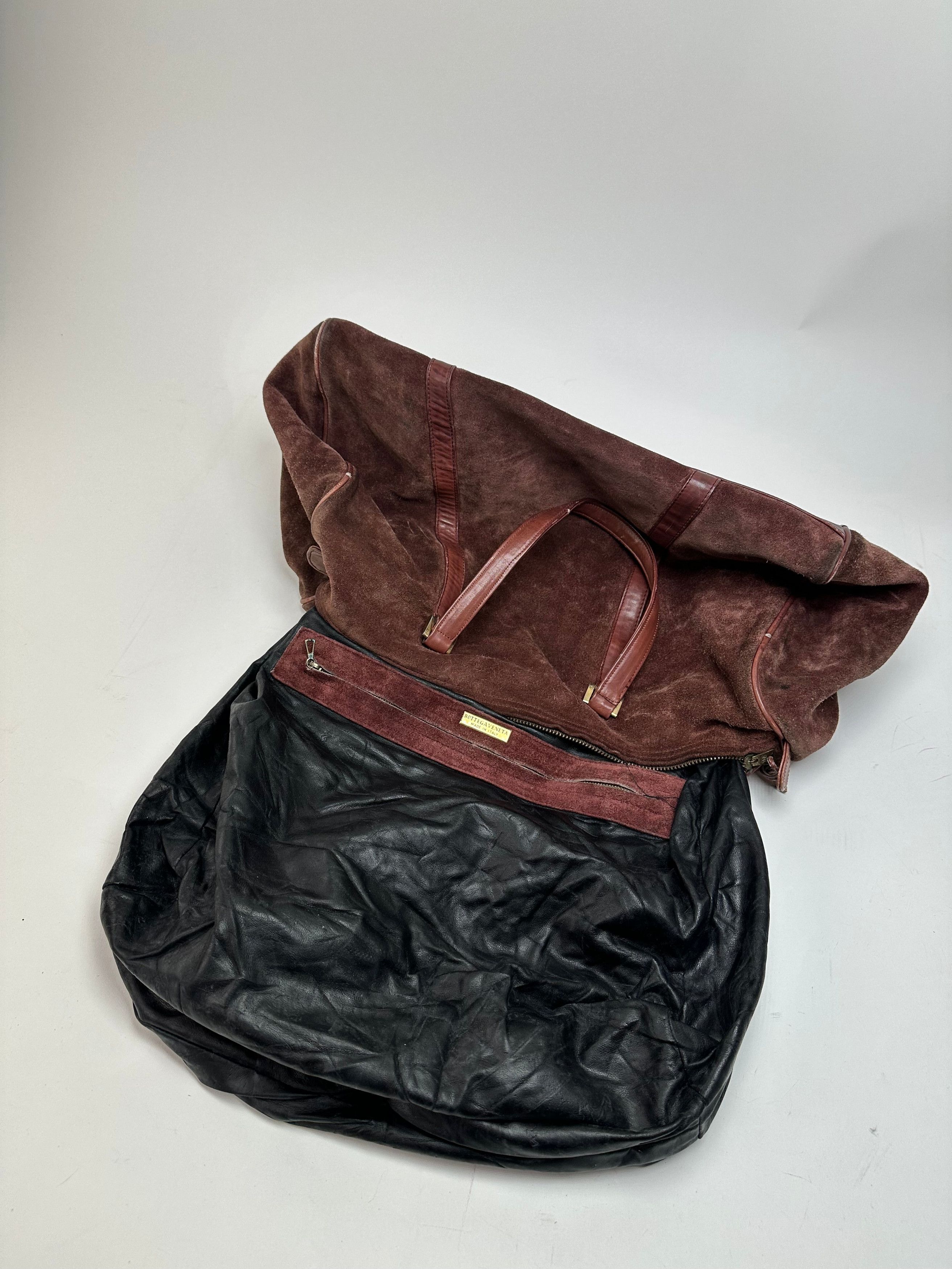 Bottega Veneta Vintage Suede Weekender Duffle Bag Burgundy Size ONE SIZE - 3 Thumbnail