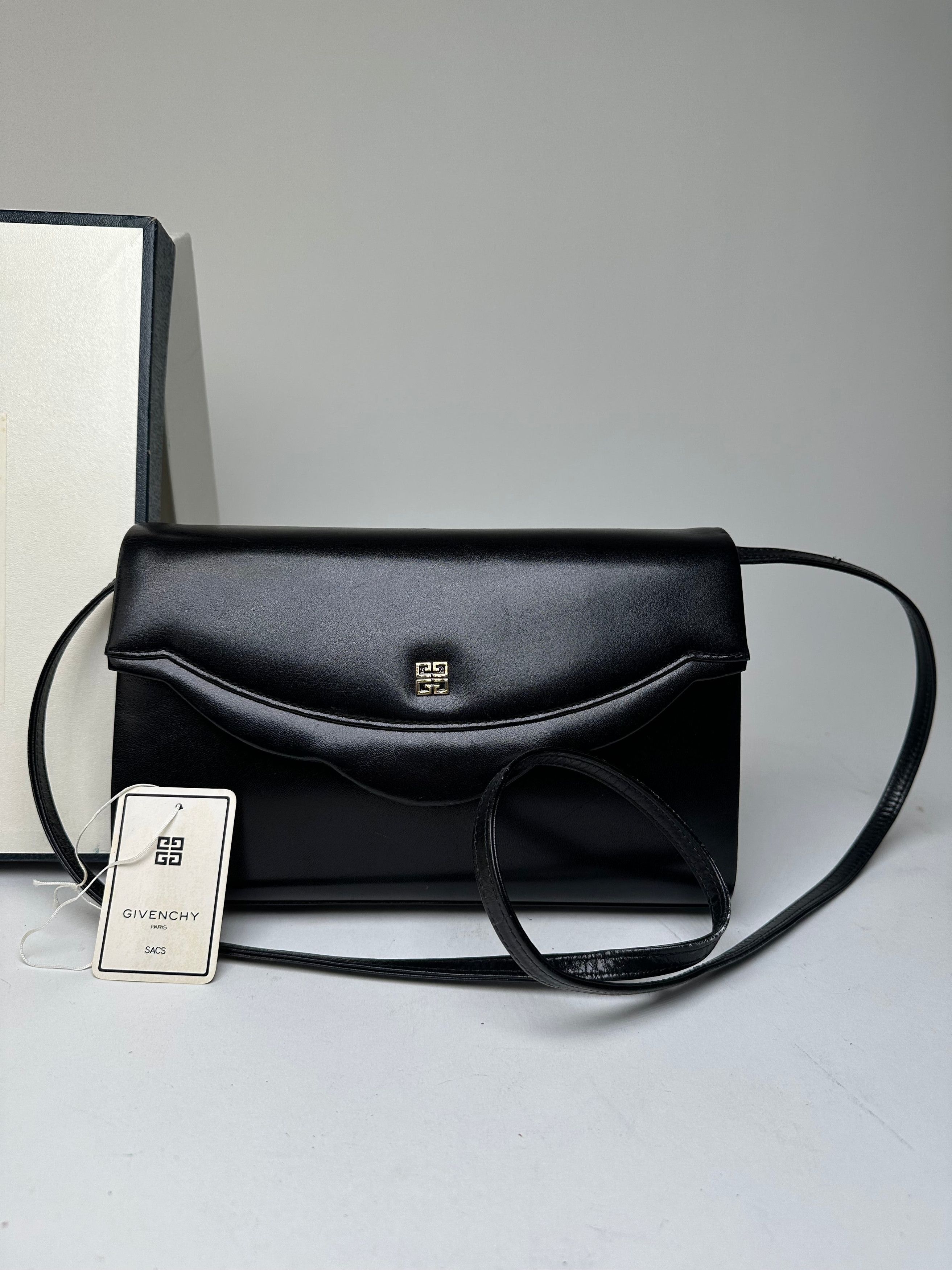 Givenchy Vintage Paris Flap Shoulder Bag Black Leather 4G Logo Size ONE SIZE - 7 Thumbnail