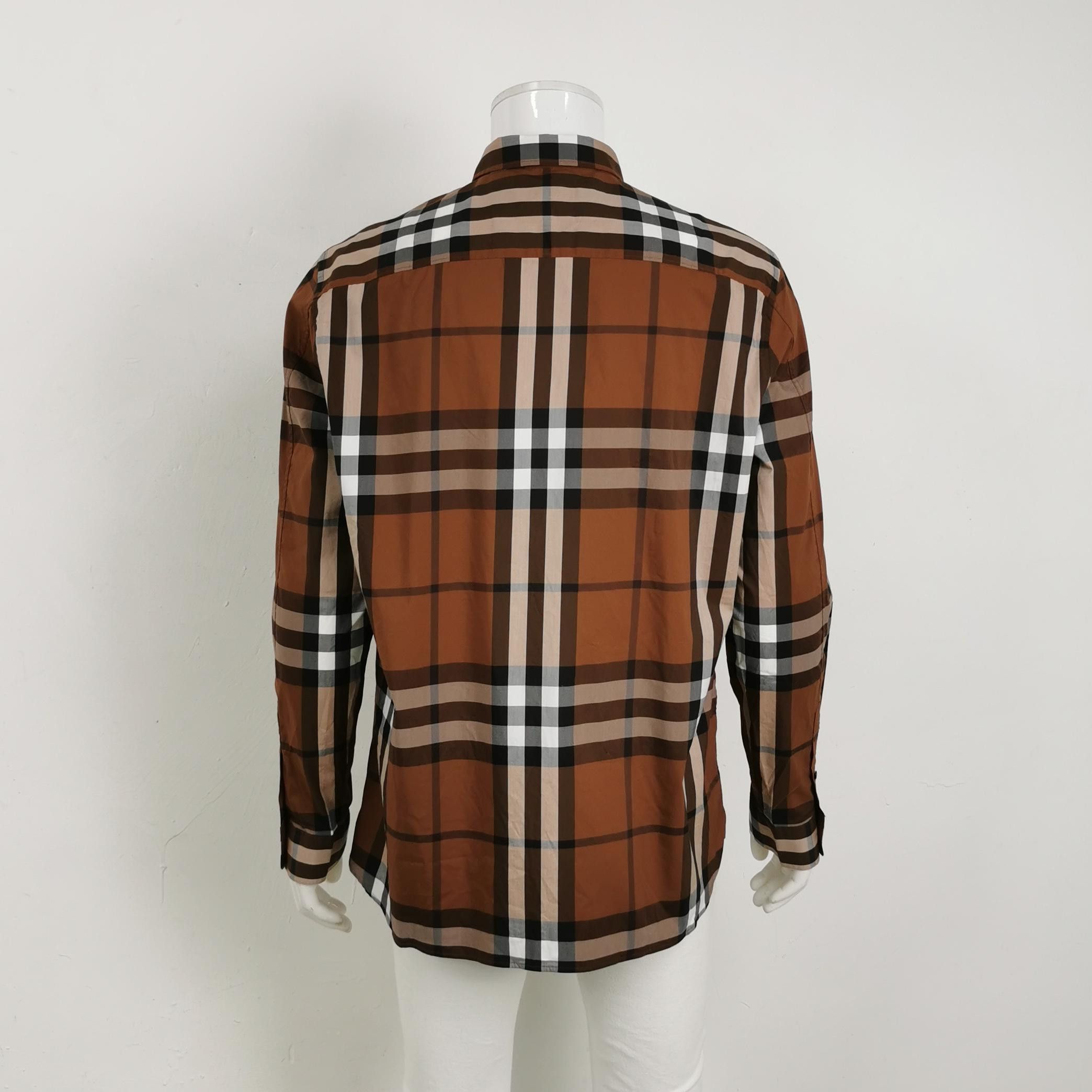 Burberry Burberry Men xxl Button Ups Size US XXL / EU 58 / 5 - 2 Thumbnail