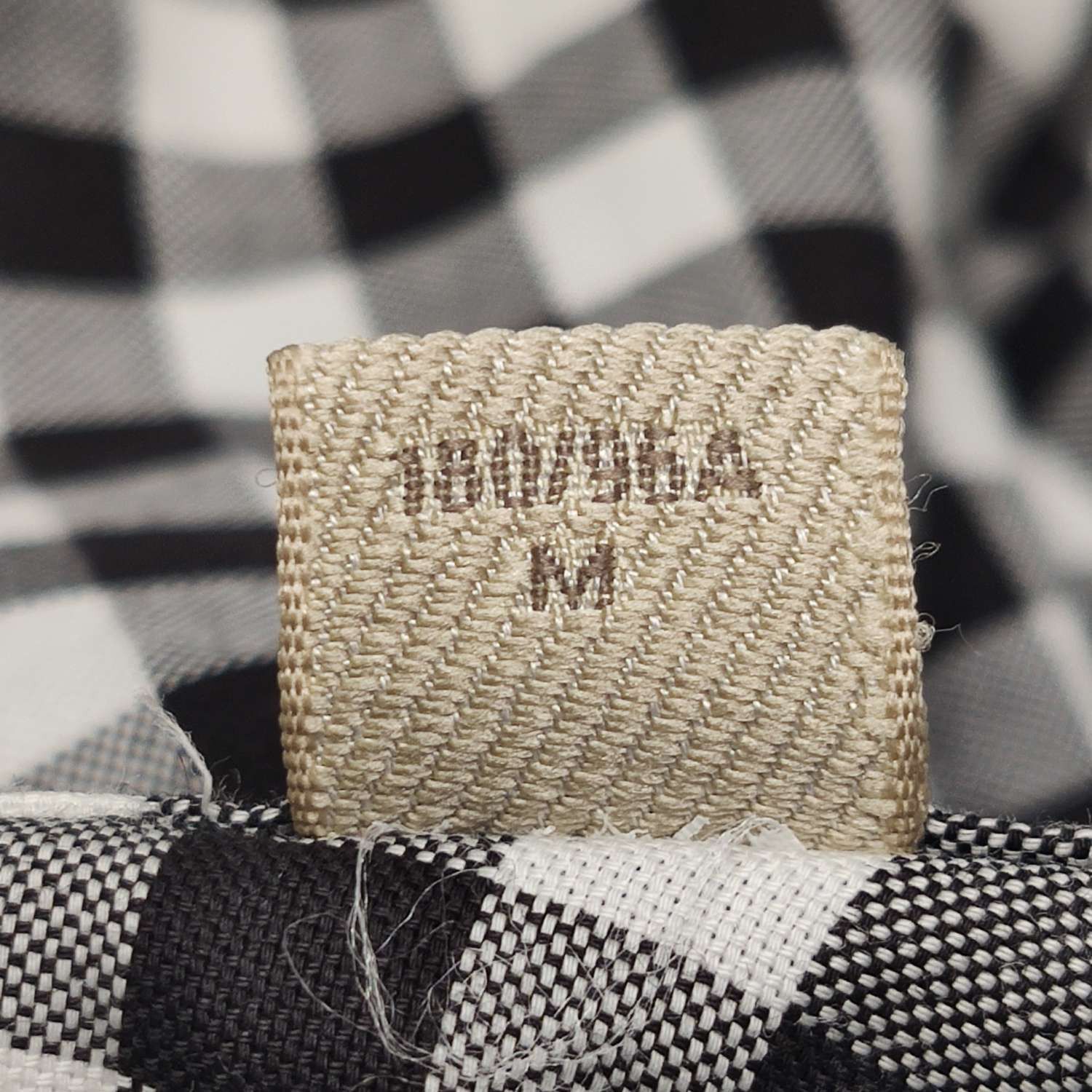 Burberry Burberry Men m Button Ups Size US M / EU 48-50 / 2 - 9 Thumbnail