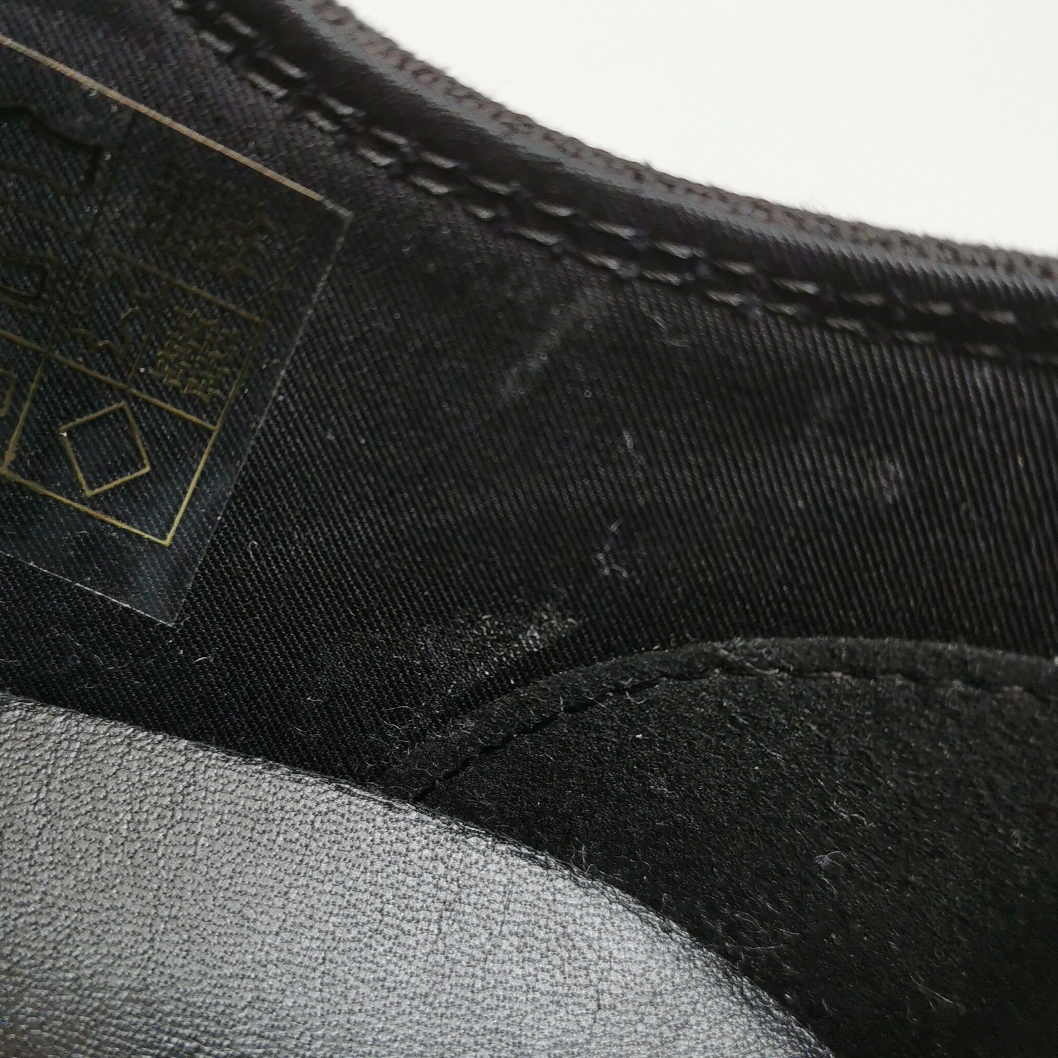 Burberry Burberry Men 7 Lowtop Sneakers Size US 7 / EU 40 - 11 Thumbnail