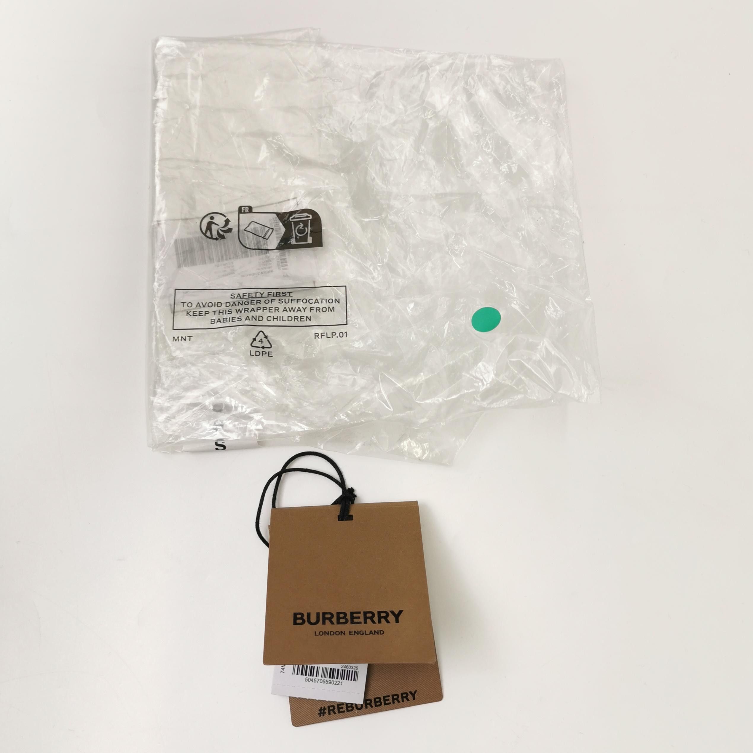 Burberry Burberry Men s Short Sleeve Shirts Size US S / EU 44-46 / 1 - 4 Thumbnail