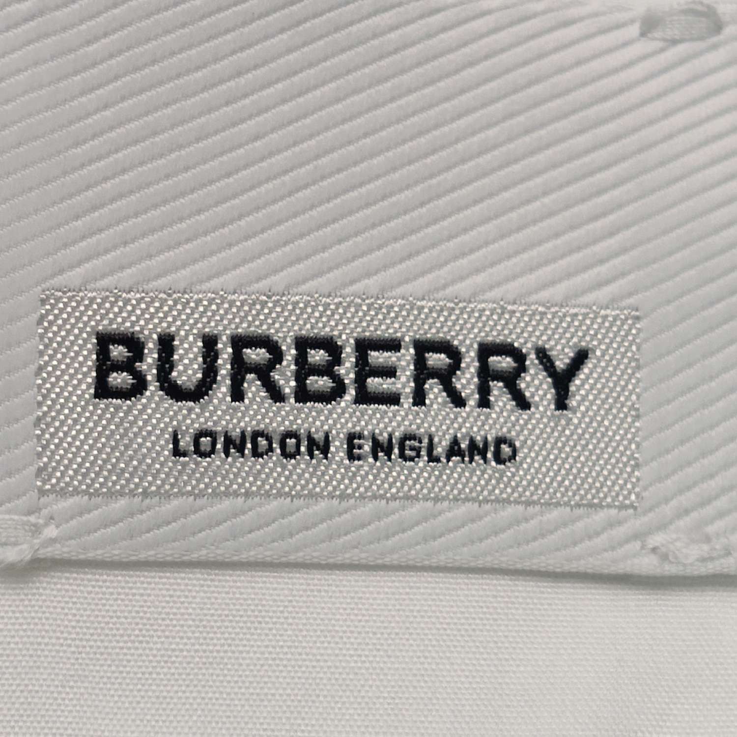 Burberry Burberry Men s Button Ups Size US S / EU 44-46 / 1 - 6 Thumbnail