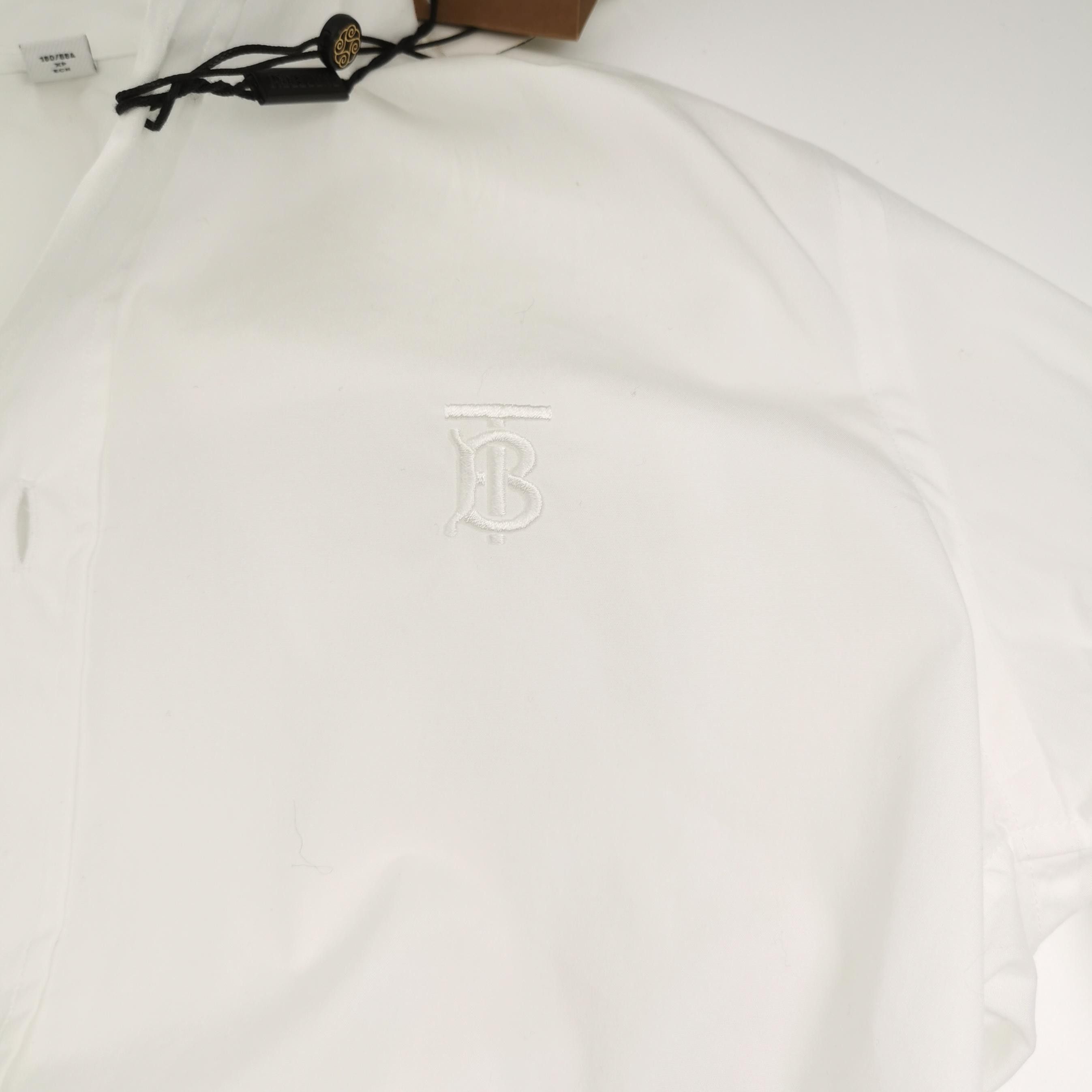 Burberry Burberry Men xs Button Ups Size US XS / EU 42 / 0 - 3 Thumbnail