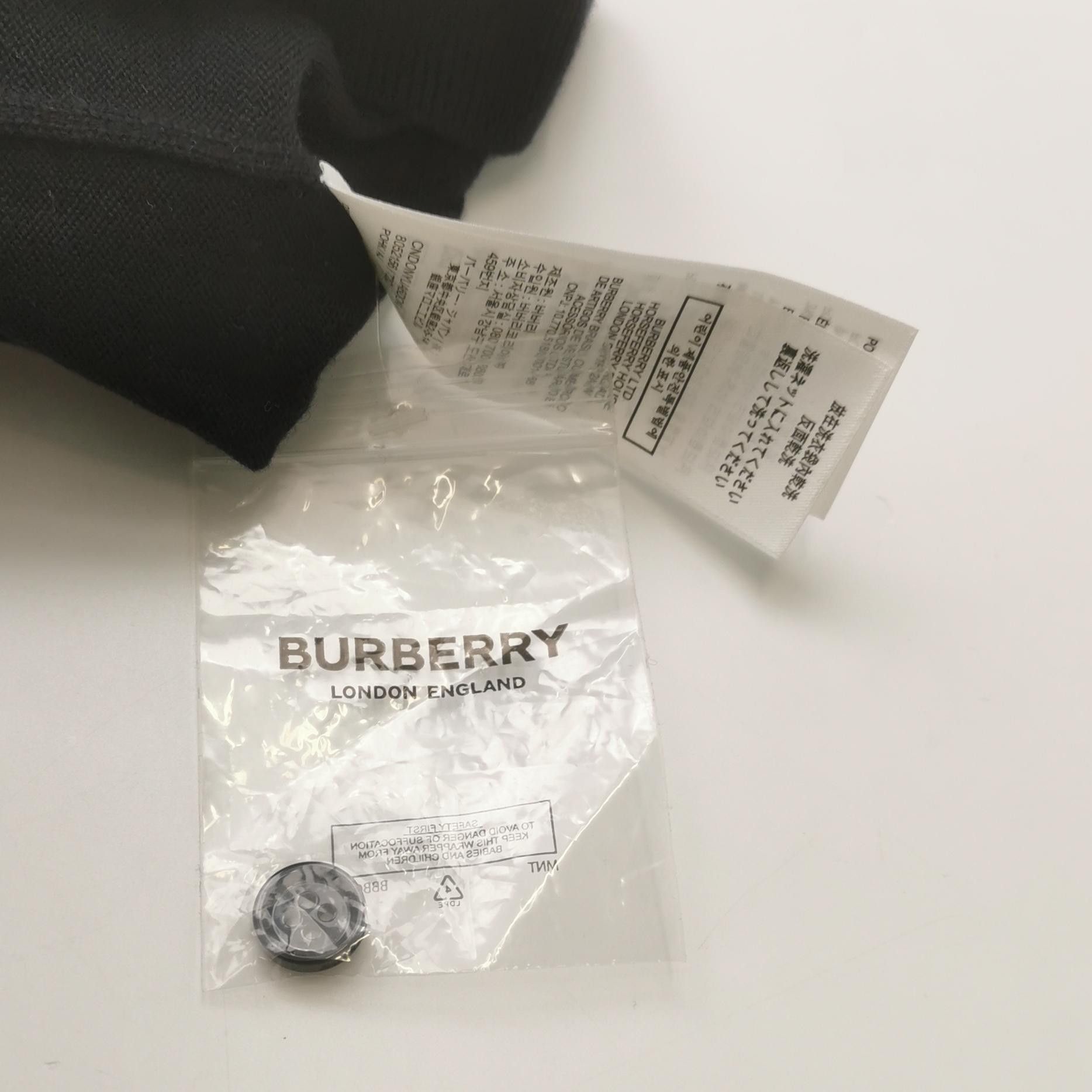 Burberry Burberry Men s Sweaters Knitwear Size US S / EU 44-46 / 1 - 5 Thumbnail
