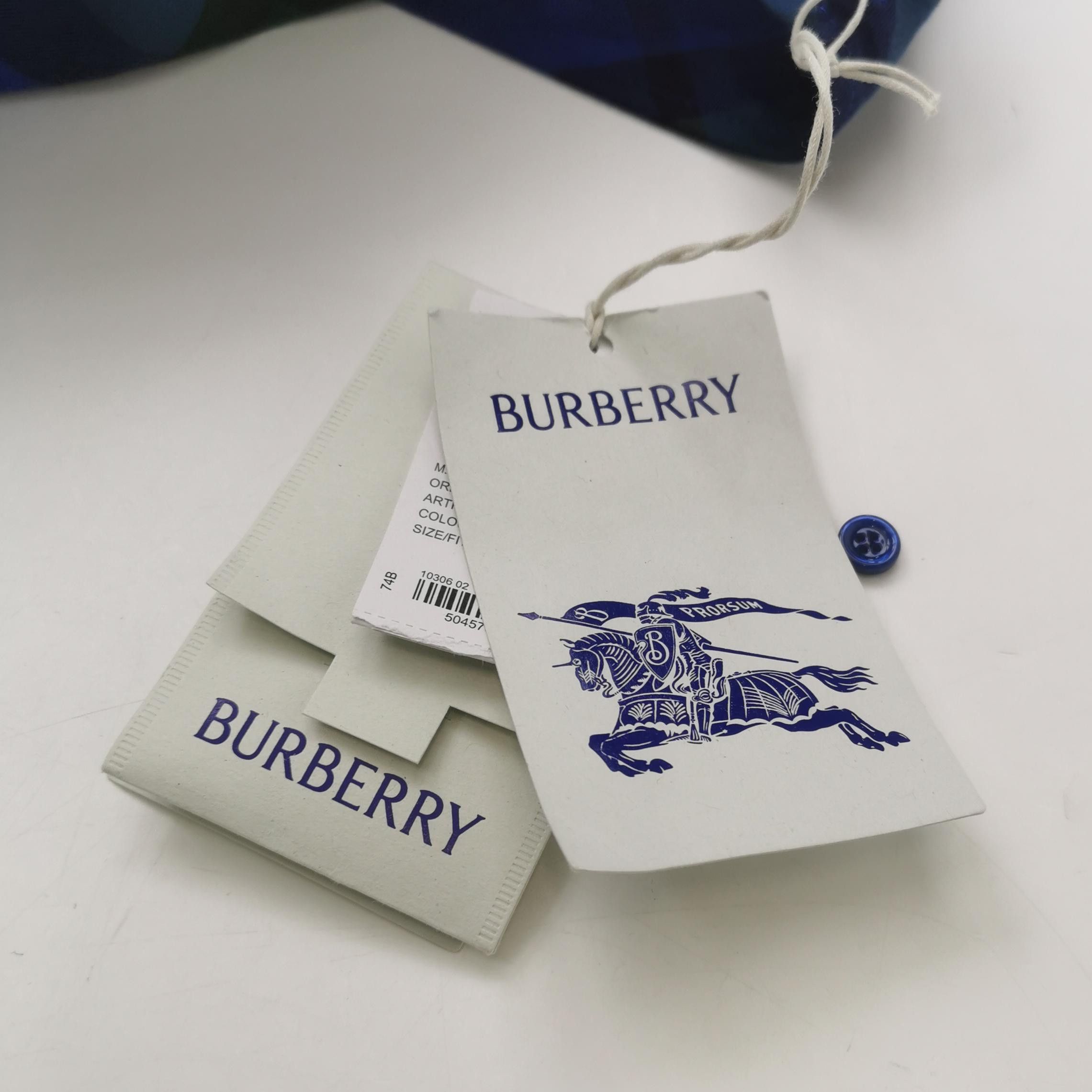 Burberry Burberry Men m Button Ups Size US M / EU 48-50 / 2 - 4 Thumbnail