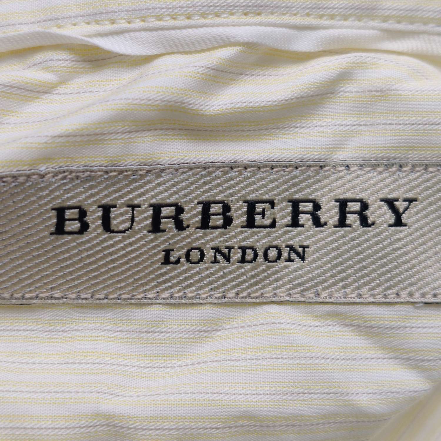 Burberry Burberry Men xl Button Ups Size US XL / EU 56 / 4 - 5 Thumbnail