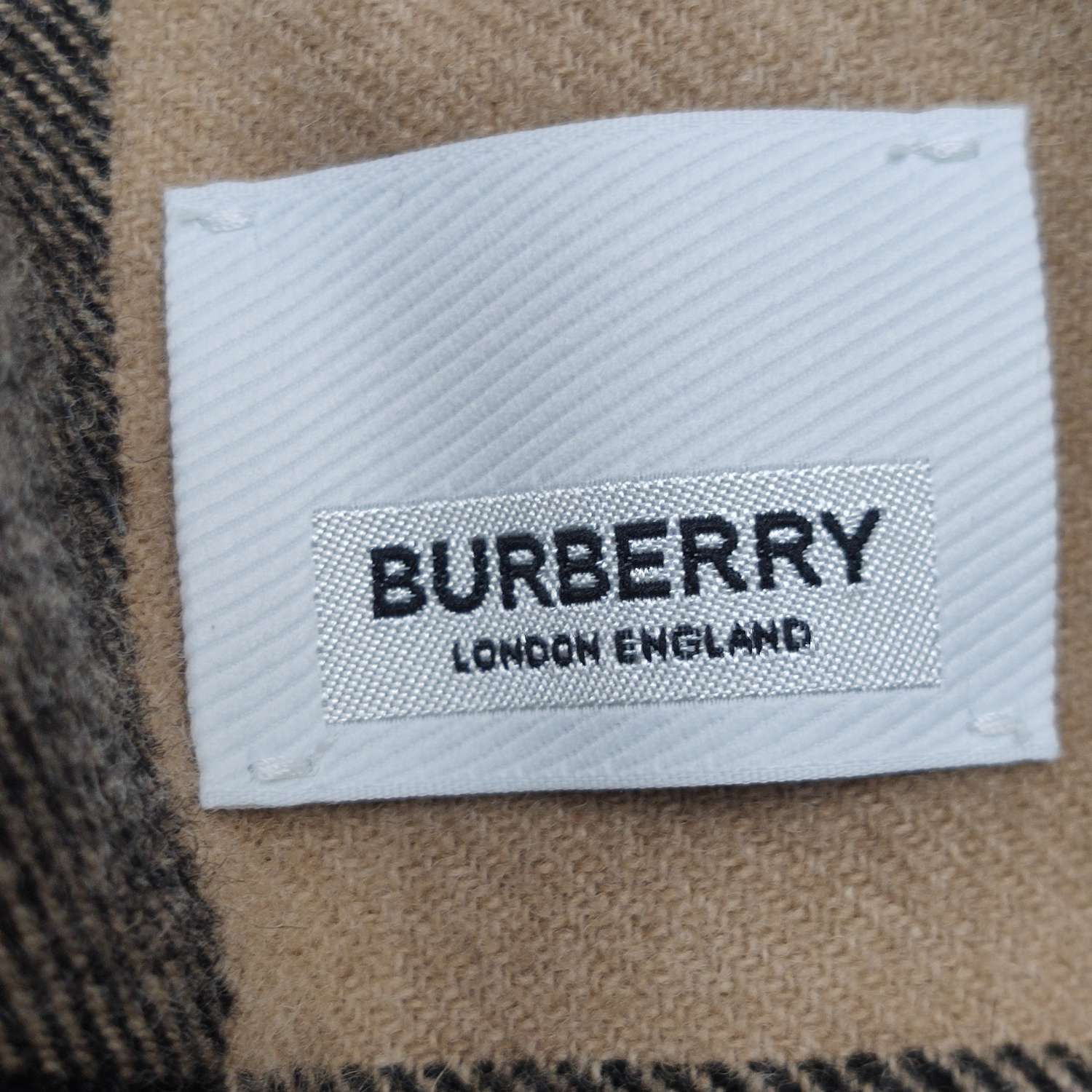 Burberry Burberry Men xxl Button Ups Size US XXL / EU 58 / 5 - 6 Thumbnail