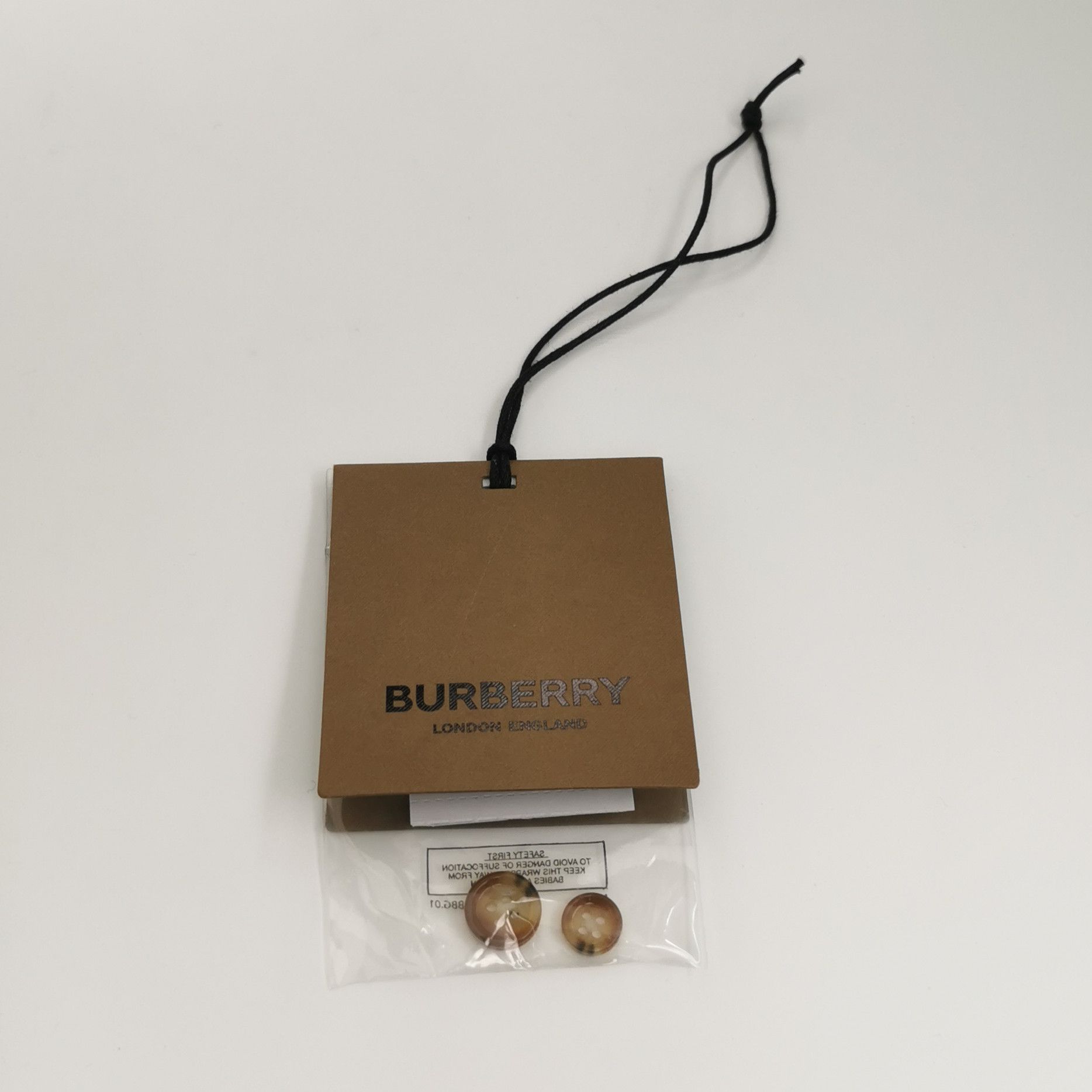 Burberry Burberry Men xl Button Ups Size US XL / EU 56 / 4 - 4 Thumbnail