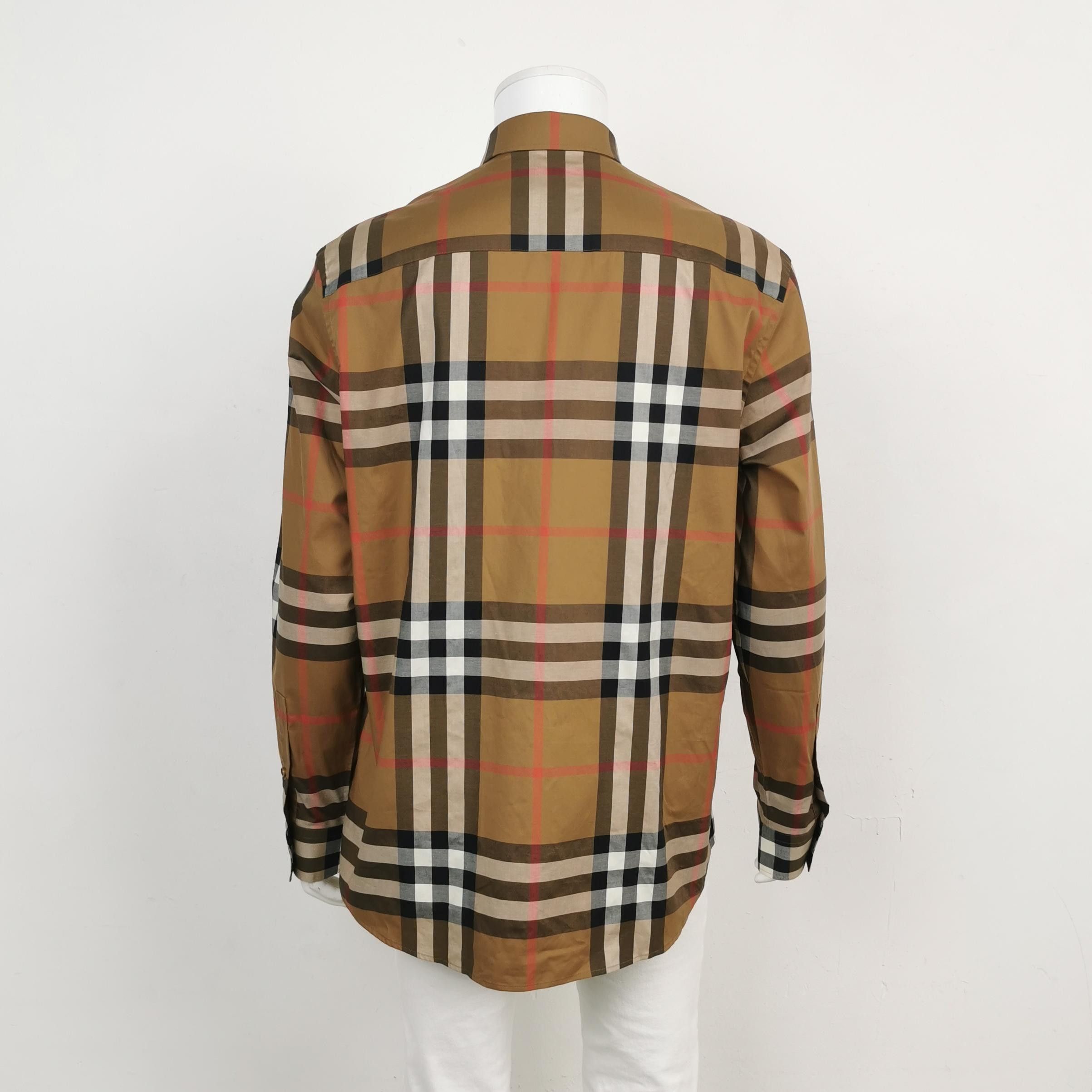Burberry Burberry Men xl Button Ups Size US XL / EU 56 / 4 - 2 Thumbnail