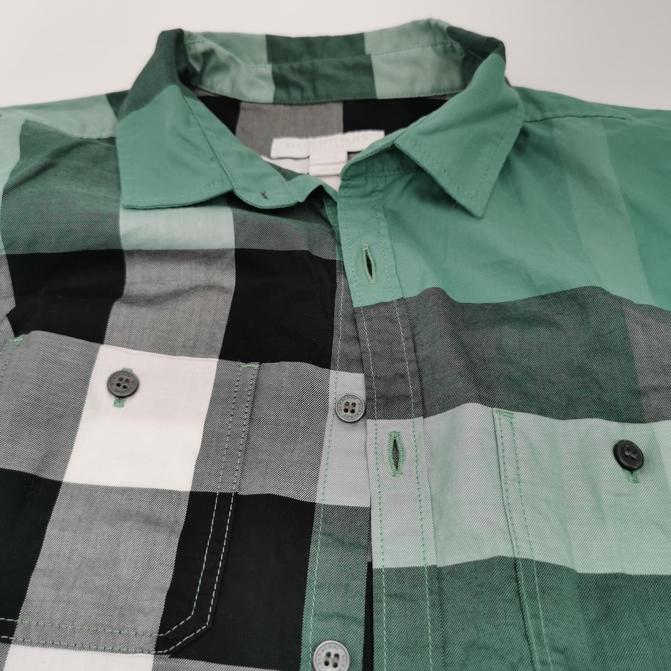 Burberry Burberry Men m Button Ups Size US M / EU 48-50 / 2 - 3 Thumbnail