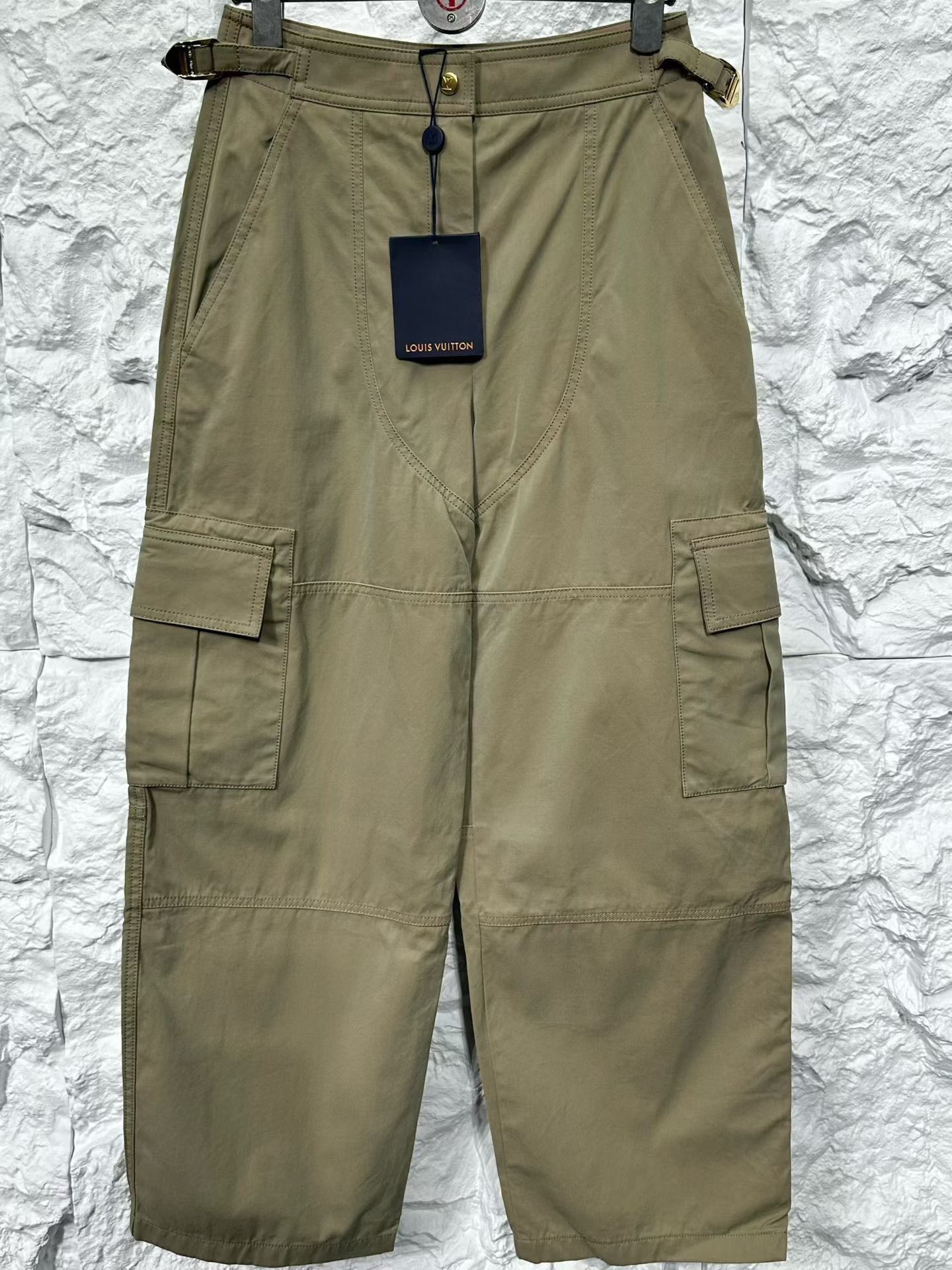 Louis Vuitton Louis Vuitton Khaki Buckle Cargo Pants 34 Size 25" / US 0 / IT 36 - 4 Thumbnail