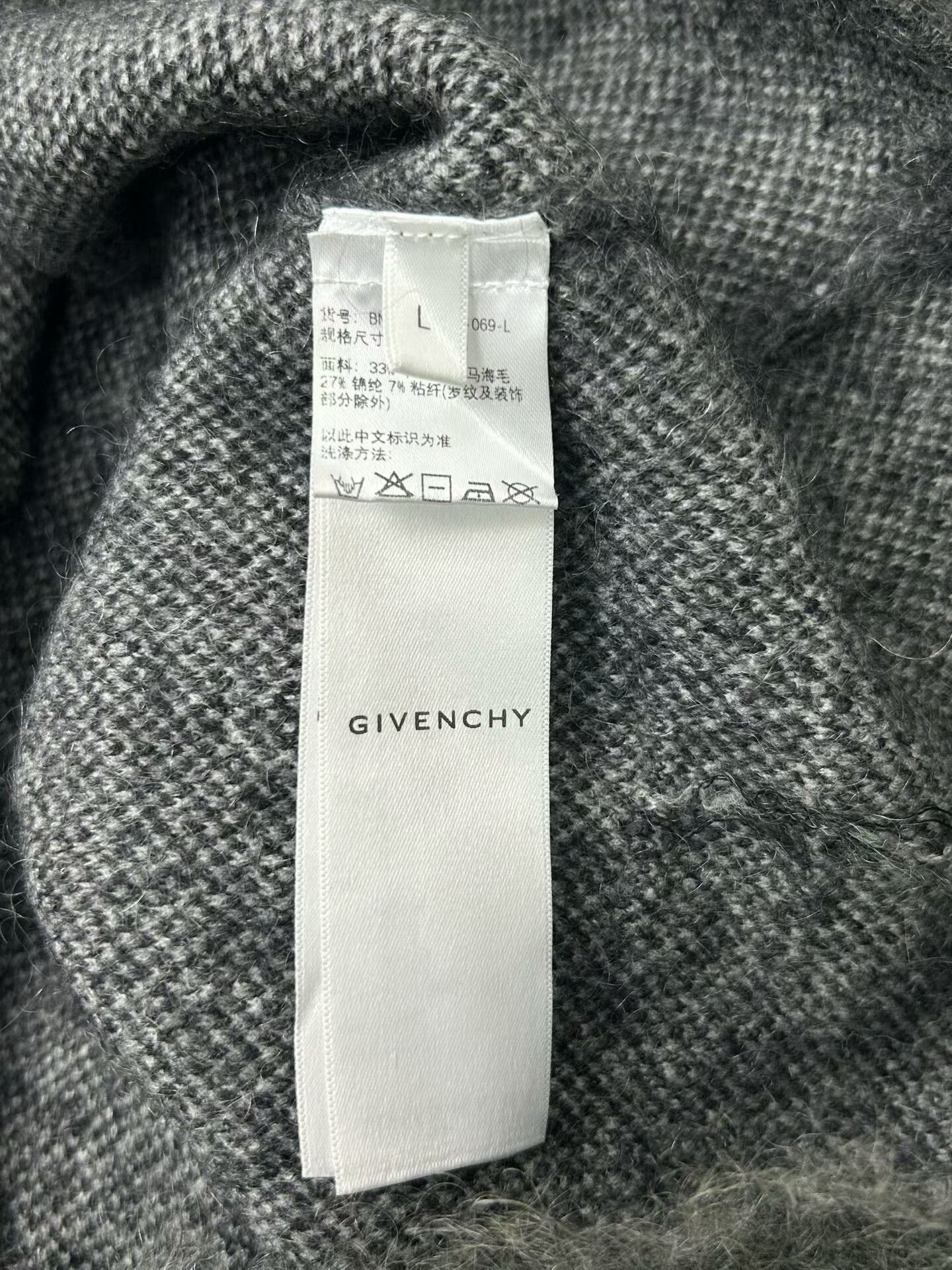 Givenchy Givenchy x Chito Dog Graphic Mohair Sweater Size L Size US L / EU 52-54 / 3 - 5 Thumbnail
