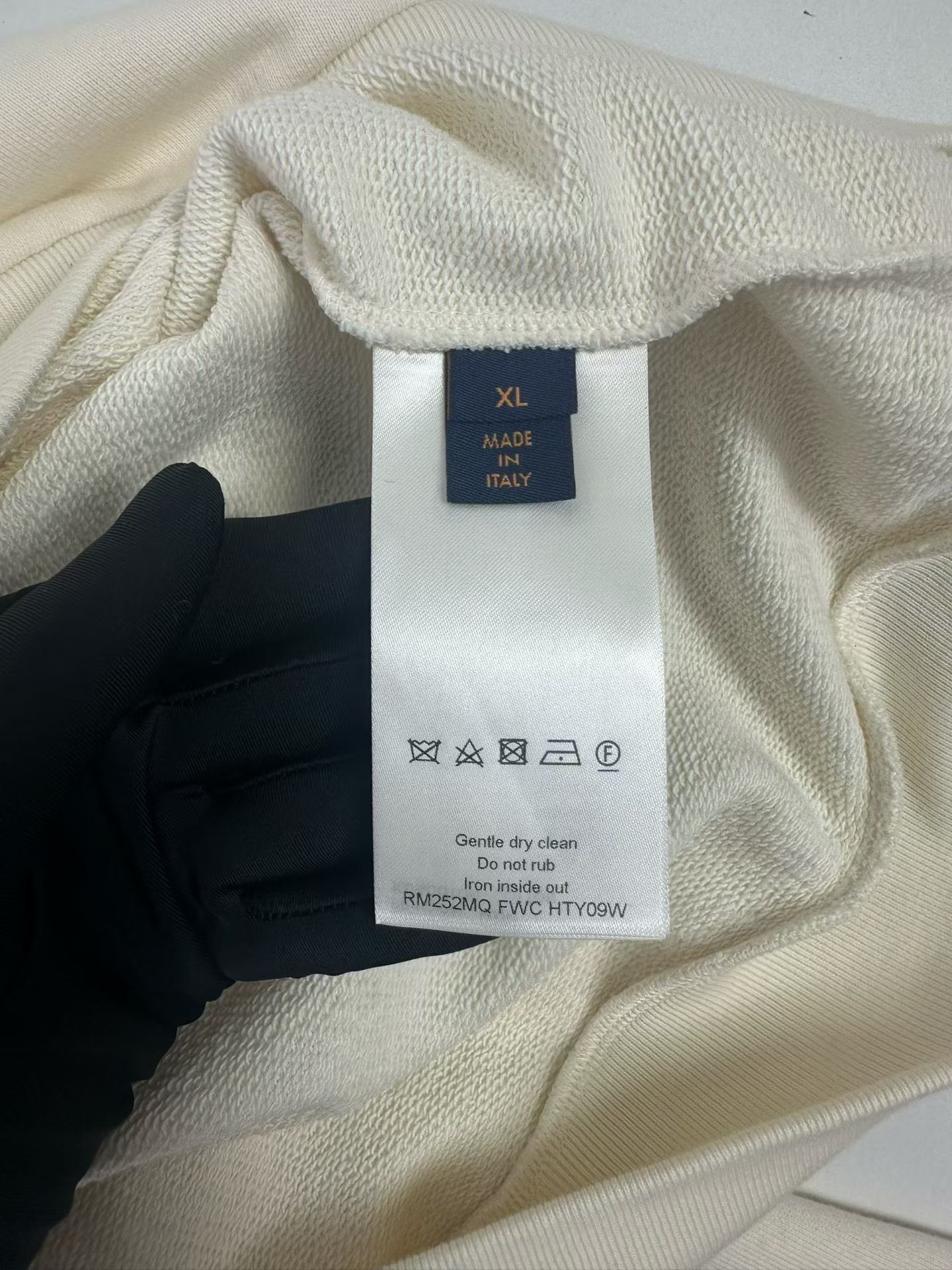 Louis Vuitton Louis Vuitton Script Logo Sweatshirt XL Size US XL / EU 56 / 4 - 5 Thumbnail