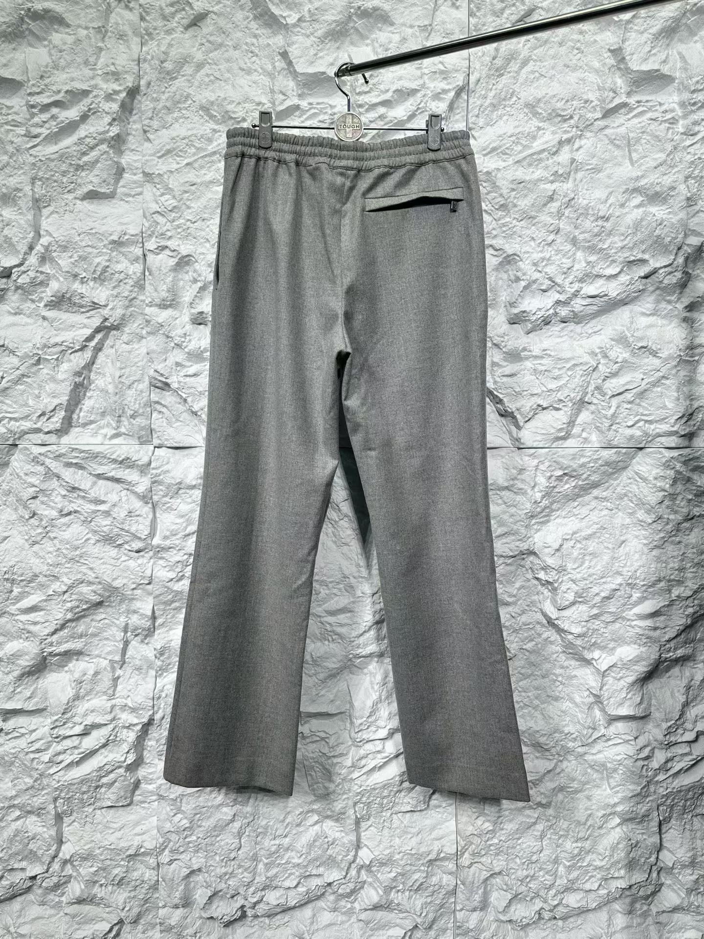Louis Vuitton Louis Vuitton Metal Logo Grey Wool Casual Pants EU 50 Size US 34 / EU 50 - 3 Thumbnail