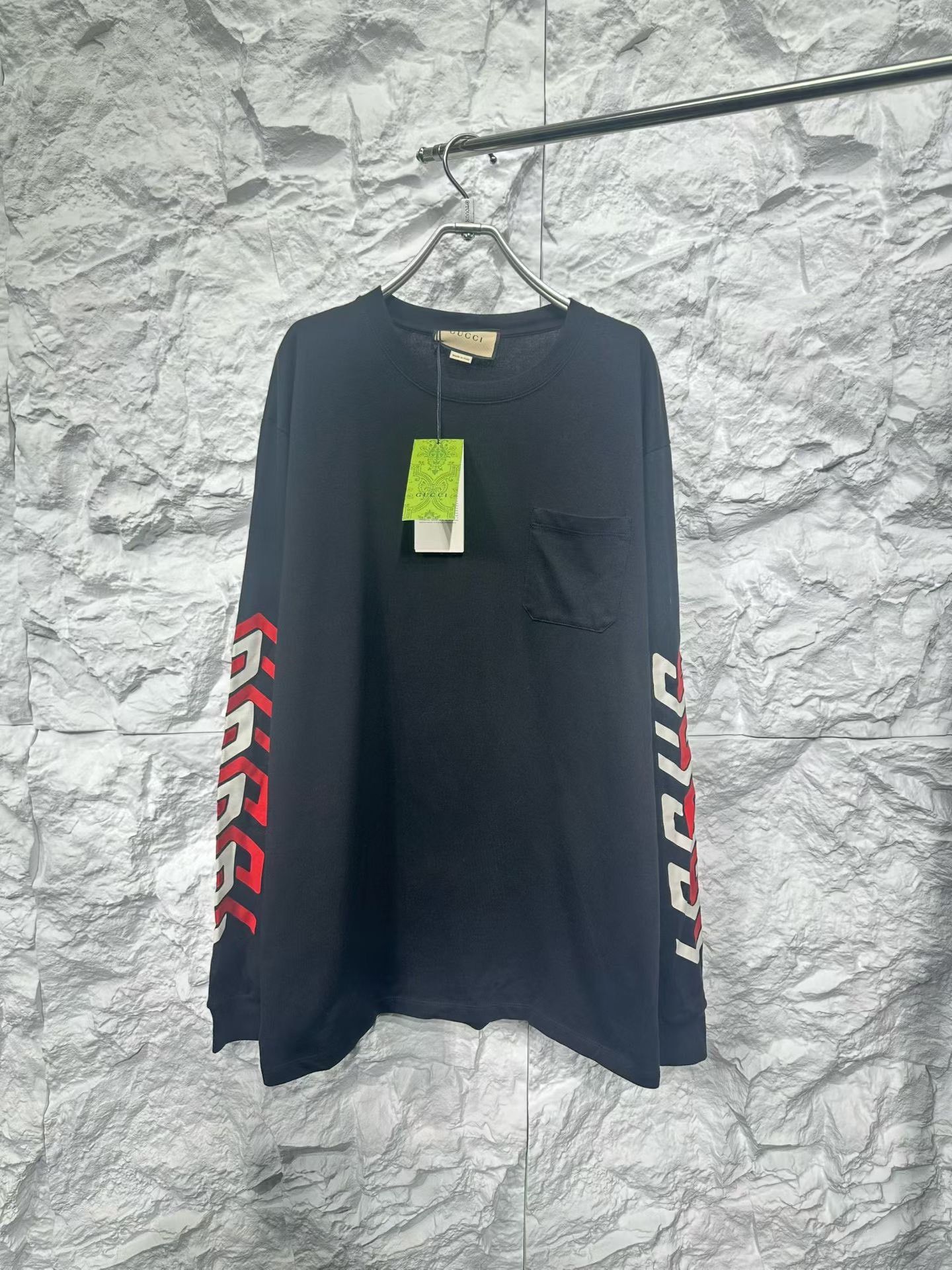 Gucci Gucci Graphic Arm Logo Pocket Sweatshirt US M Size US M / EU 48-50 / 2 - 2 Thumbnail